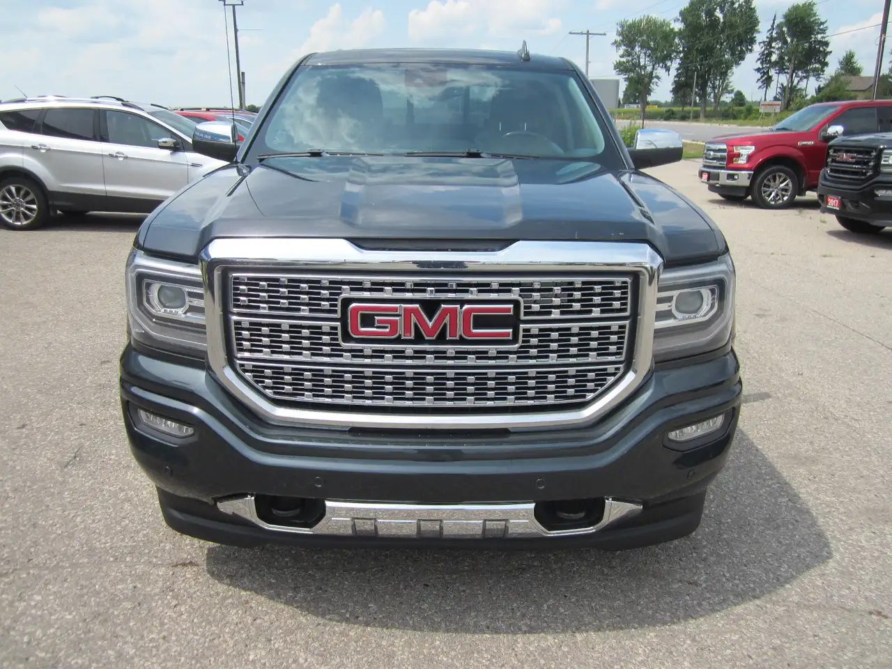 GMC Sierra 1500 снимка GMC Sierra 1500
