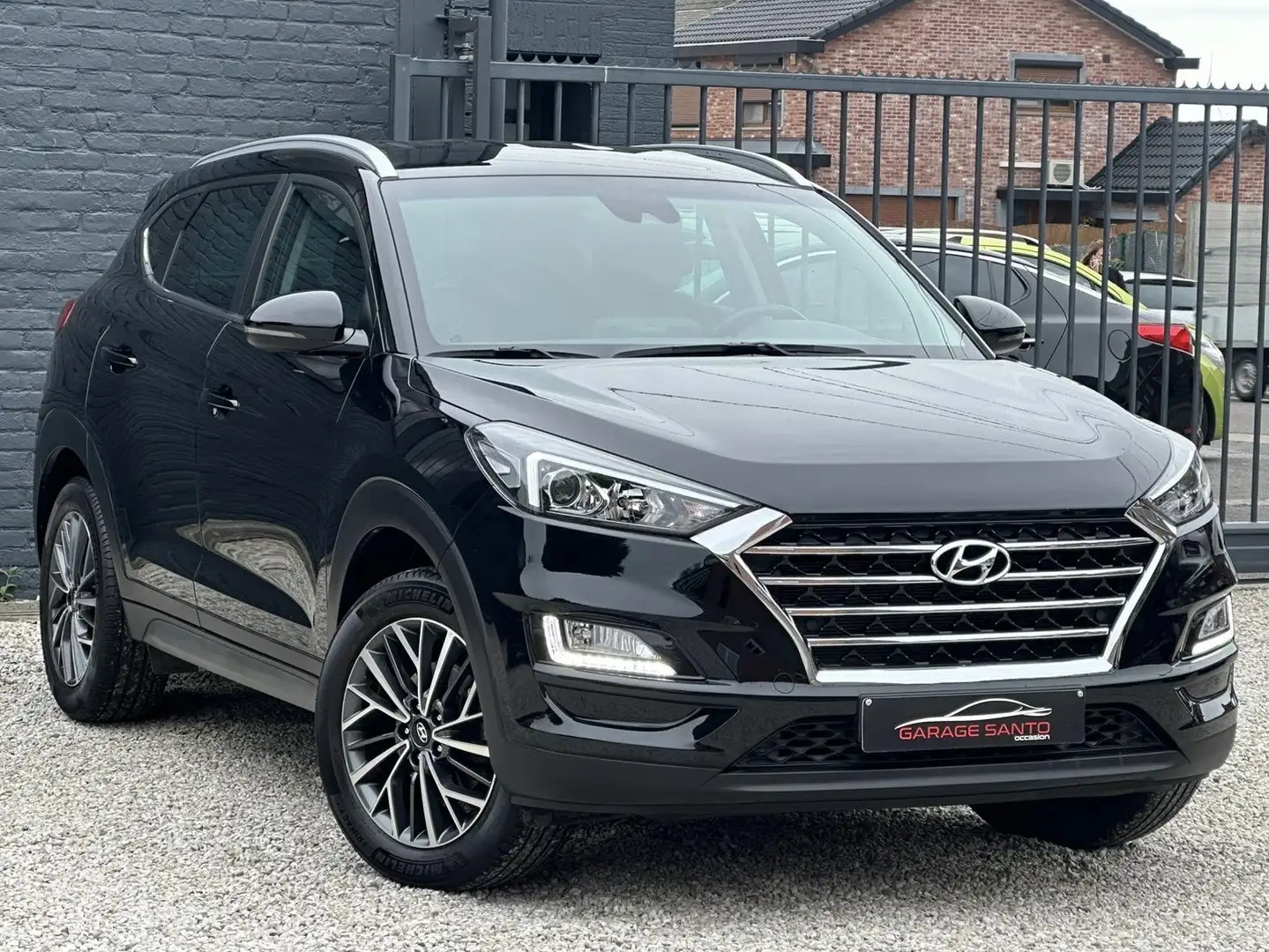 Hyundai TUCSON 1.6 GDi Shine /CarPlay/Navi/Cuir/Led/S.c/Garantie/ Zwart - 2
