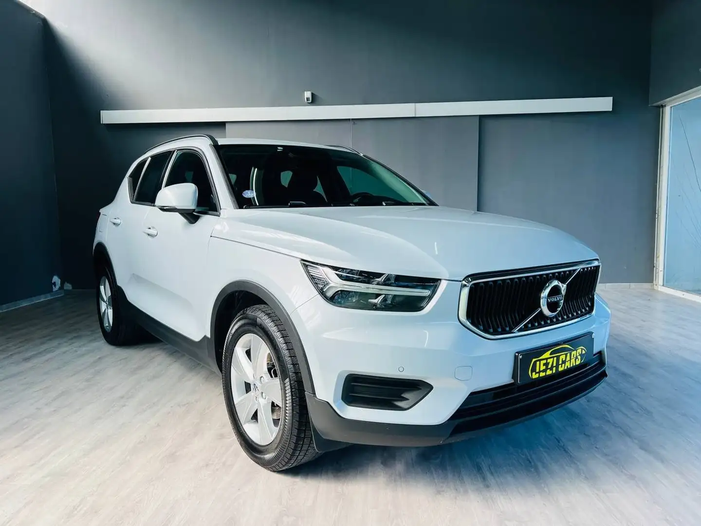 Volvo XC40 XC40/1 jaar garantie/cruise cntrl/navi/start/stop Blanc - 1
