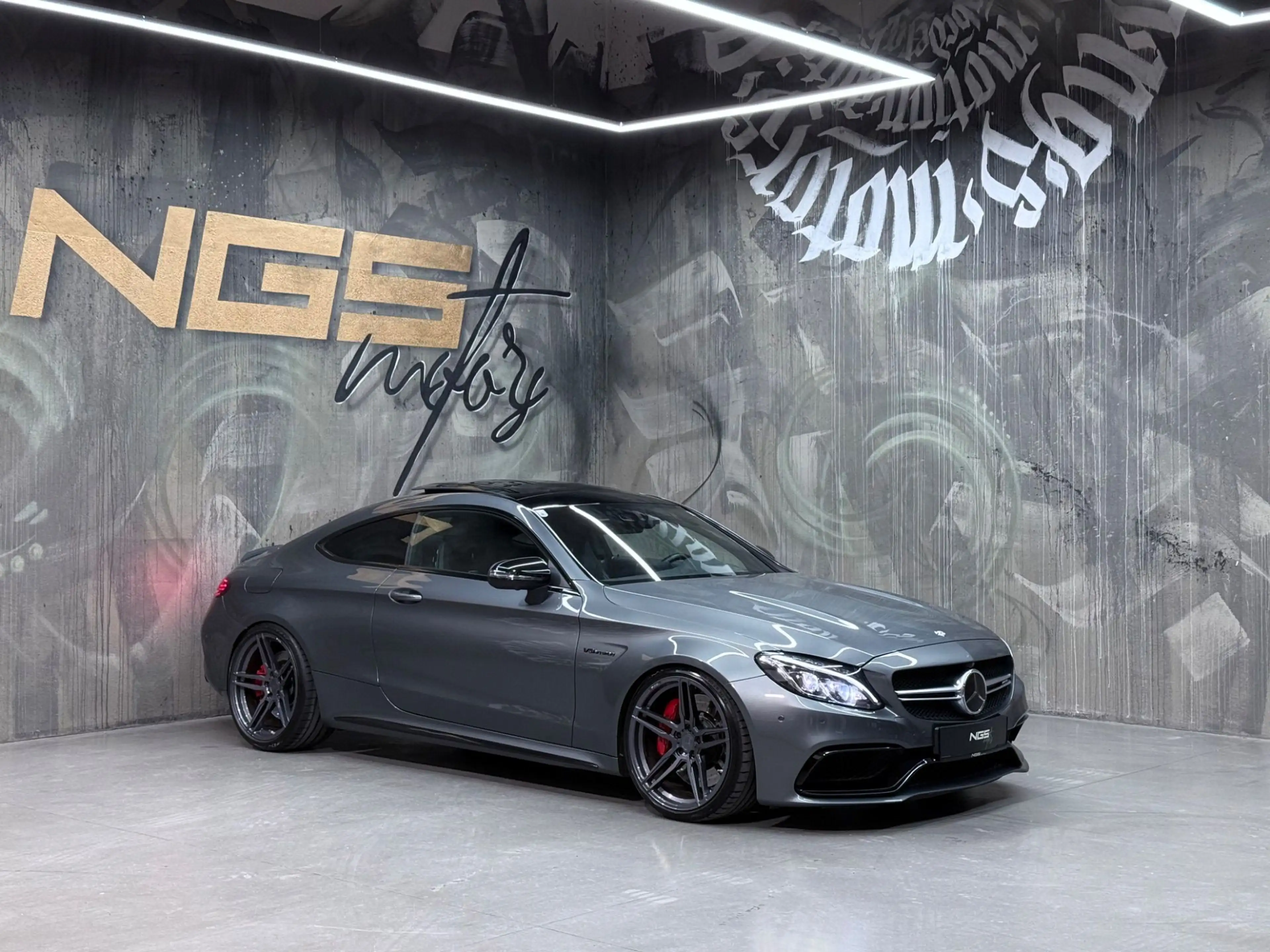 Mercedes-Benz C 63 AMG S Coupe PANO 360KAM BURMESTER SPUR SPORTAGA TOTWKL — photo 3