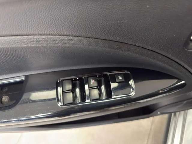 Mitsubishi Space Star — photo 16