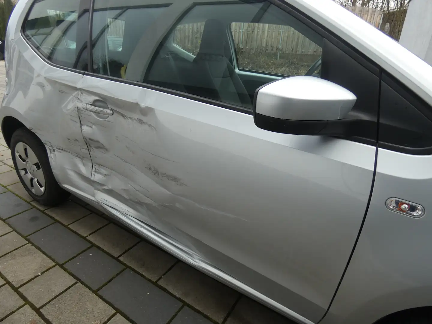 Volkswagen up! move up! Grau - 2