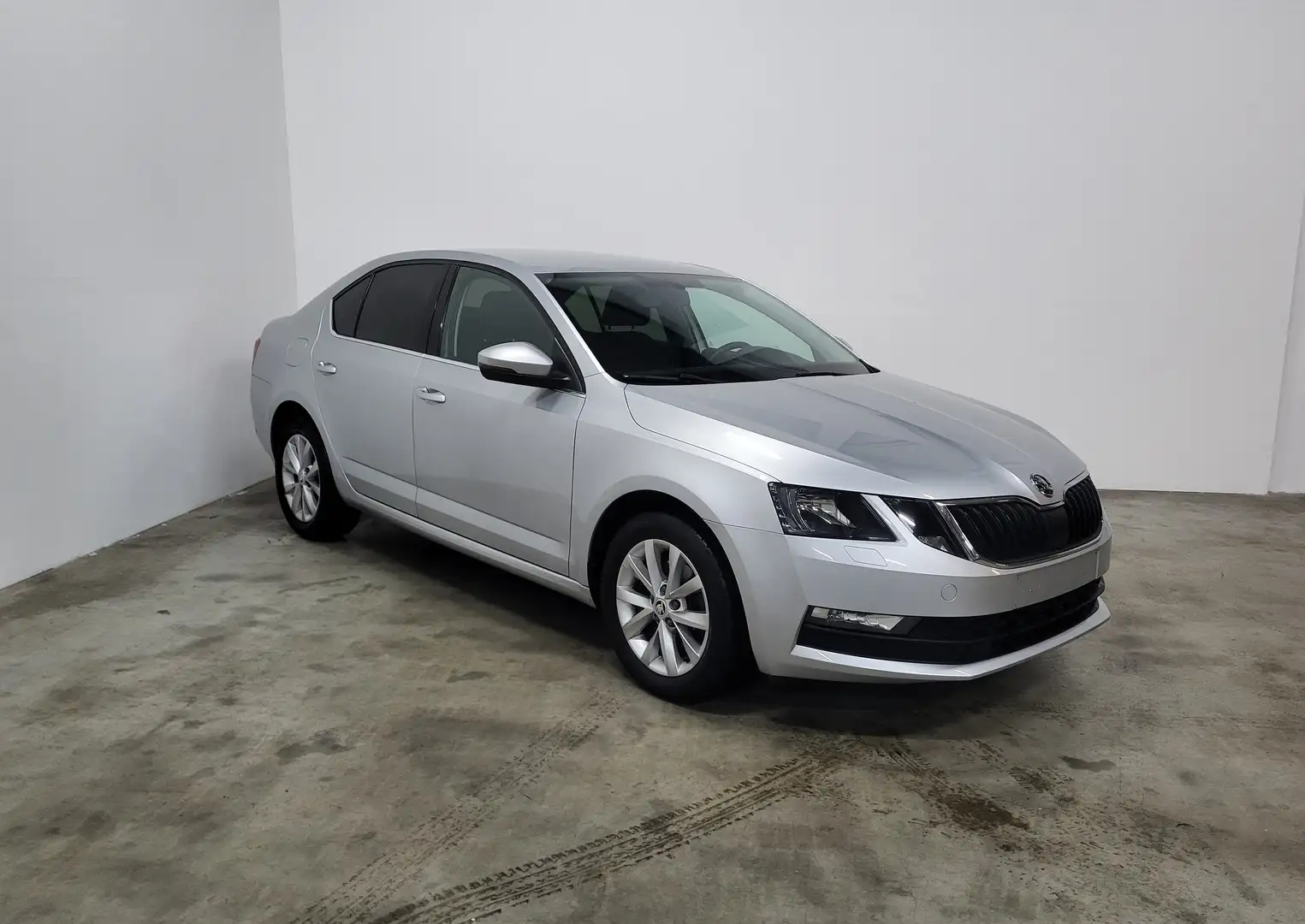 Skoda Octavia 1.0 TSI DSG Ambition * CARPLAY * RADAR ARR Silber - 2