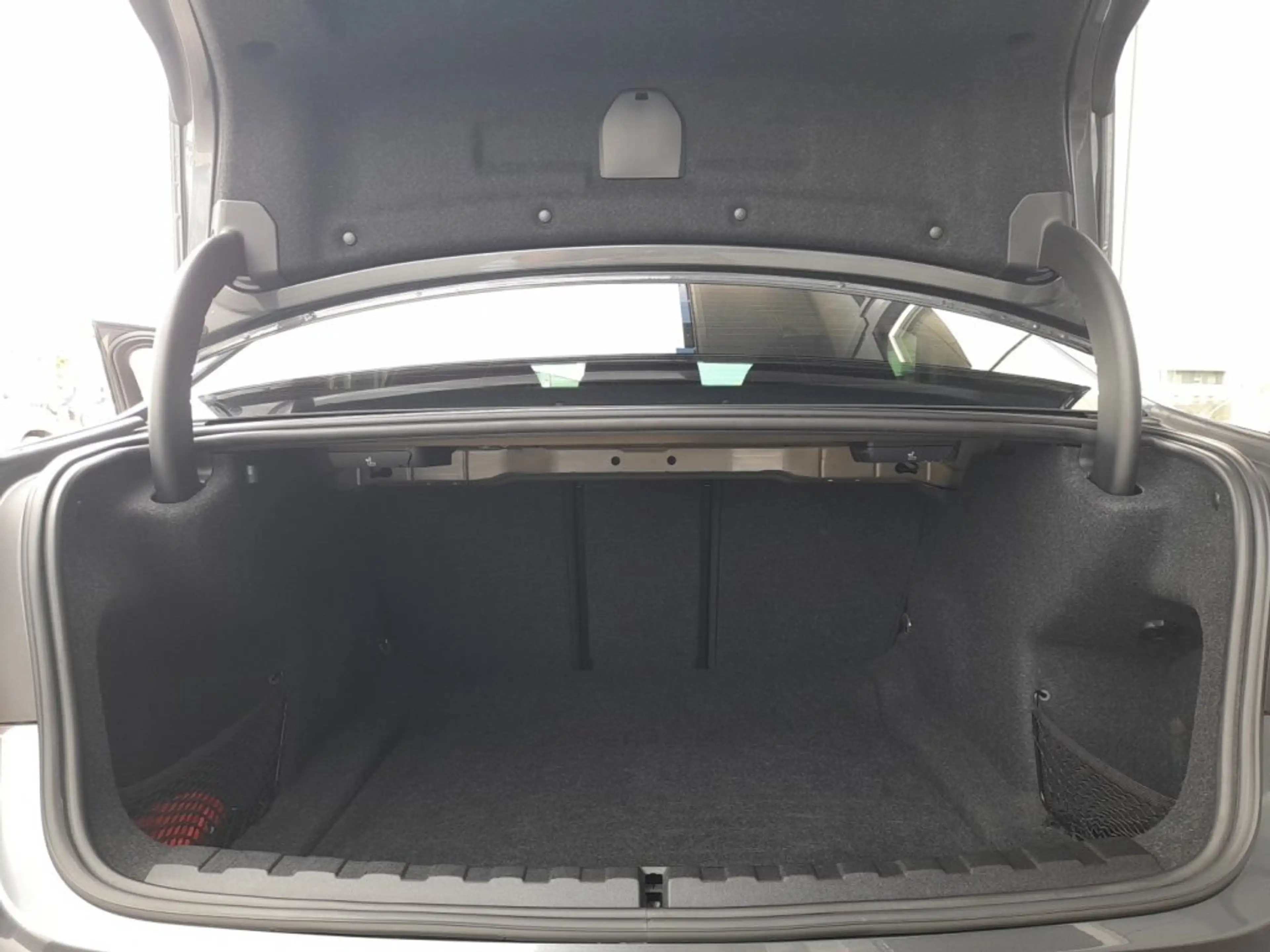 BMW 316 d LIMO *VOLL LED / NAVI / LIVE COCKPIT PROF. / KAMERA / 3-ZONEN-KLIMA / SITZHEIZUNG* — photo 14