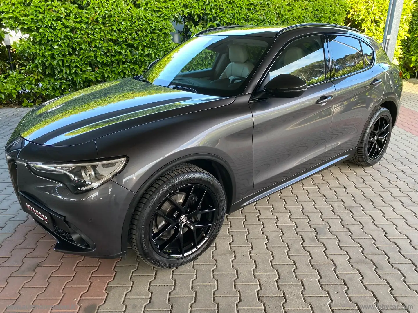 Alfa Romeo Stelvio 2.2 T.diesel 210CV AT8 Q4 B-Tech Grijs - 2