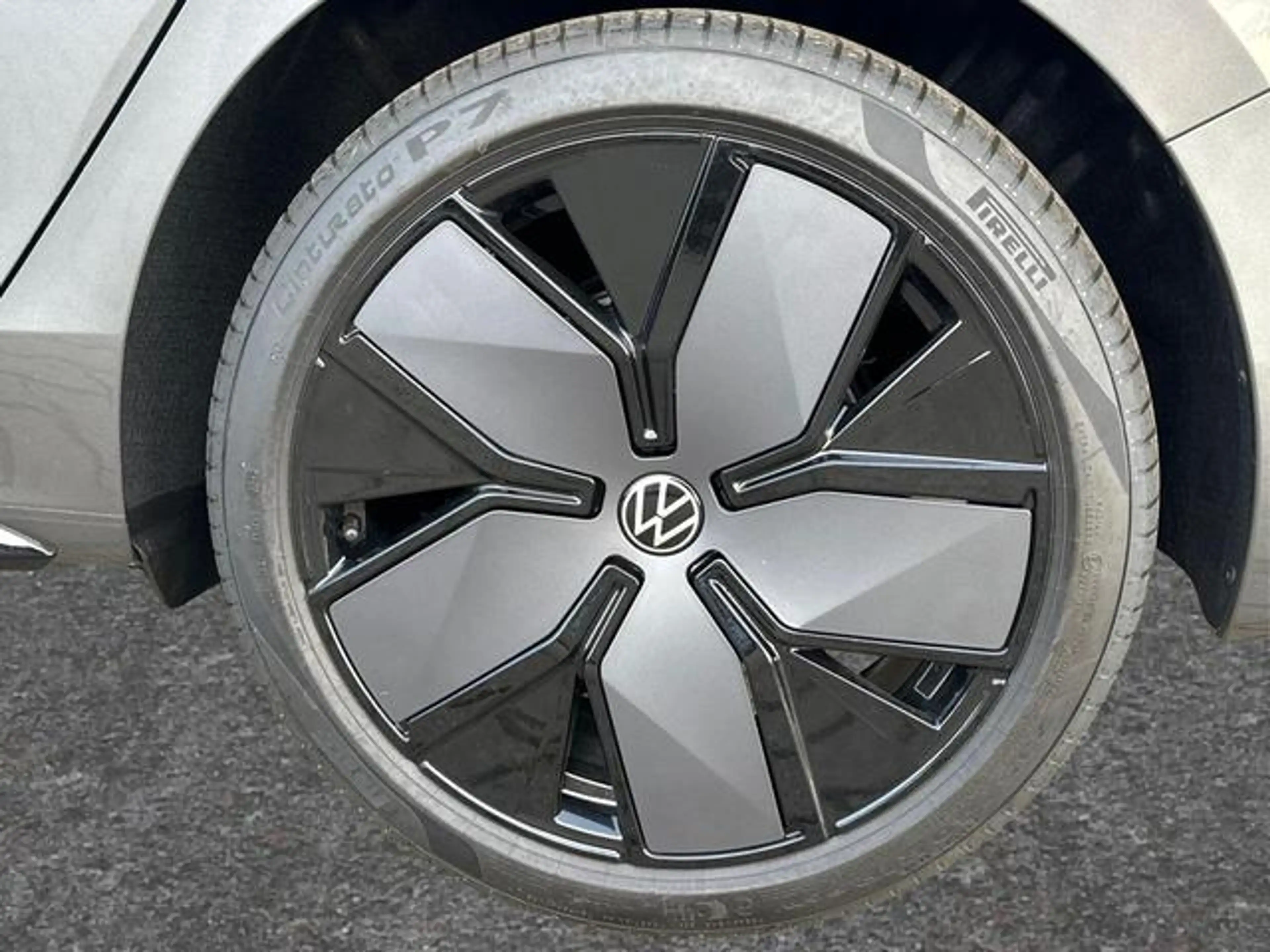 Volkswagen Passat Variant R-Line AHK+PANO+NAVI+Head-UP+M... — photo 7