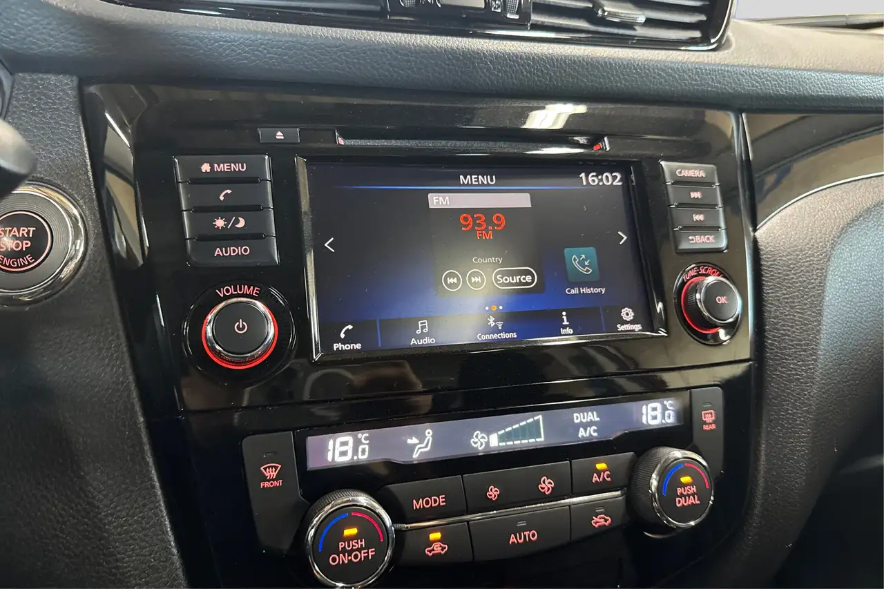Nissan Qashqai снимка Nissan Qashqai