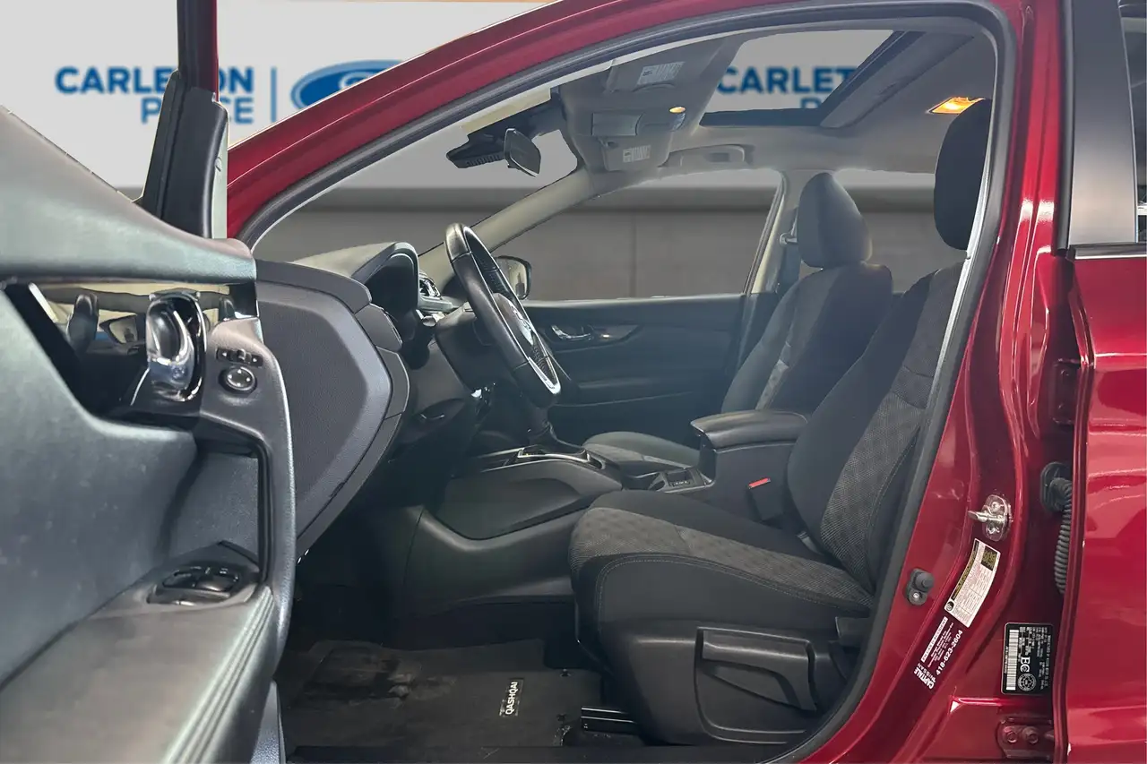 Nissan Qashqai снимка Nissan Qashqai