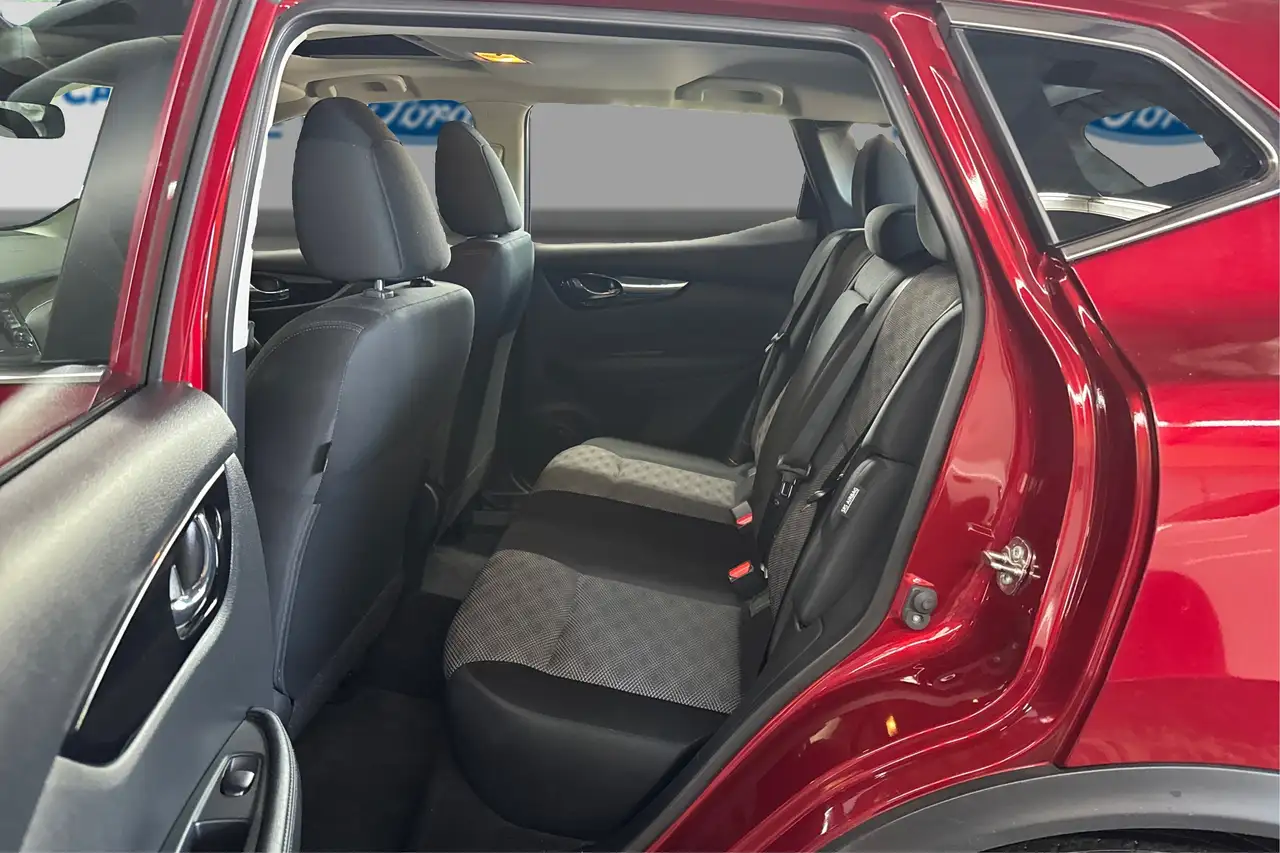 Nissan Qashqai снимка Nissan Qashqai