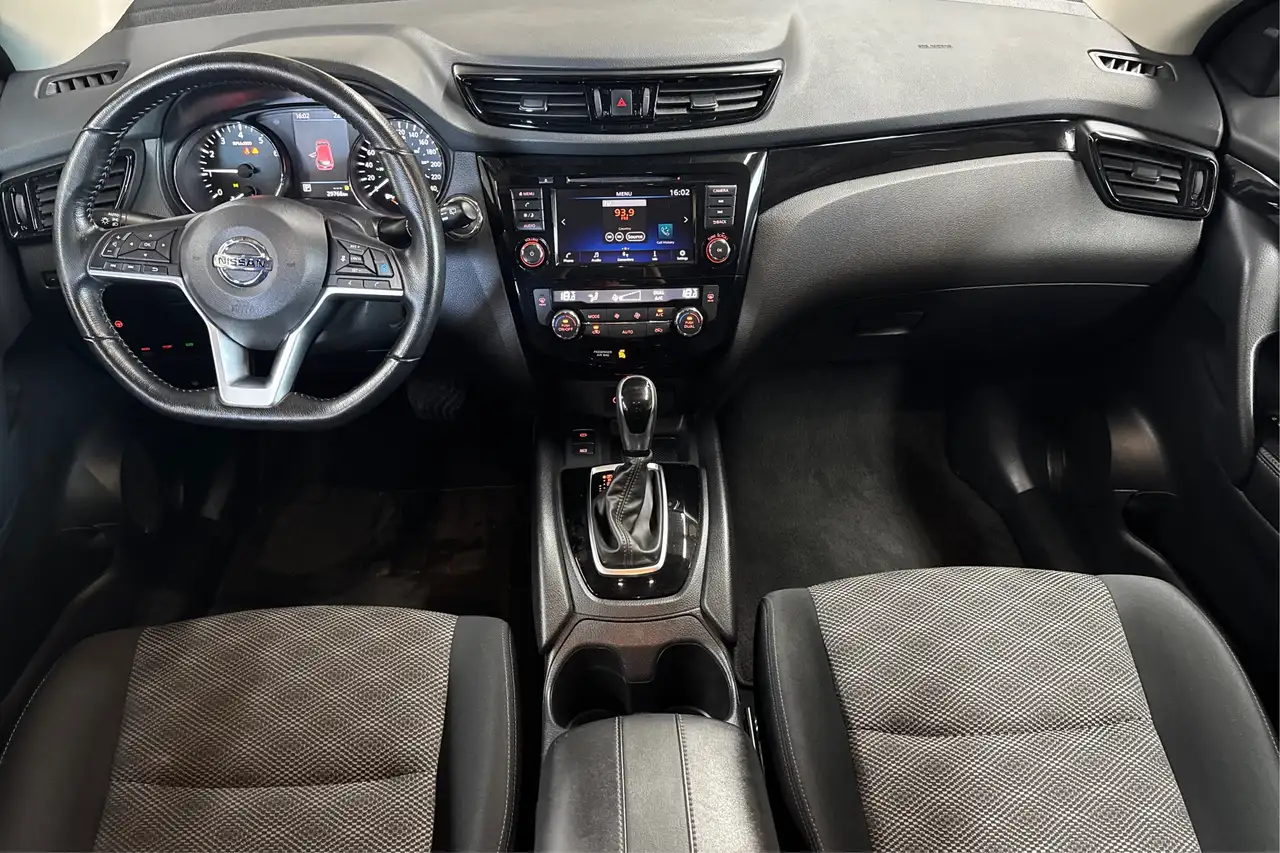 Nissan Qashqai снимка Nissan Qashqai
