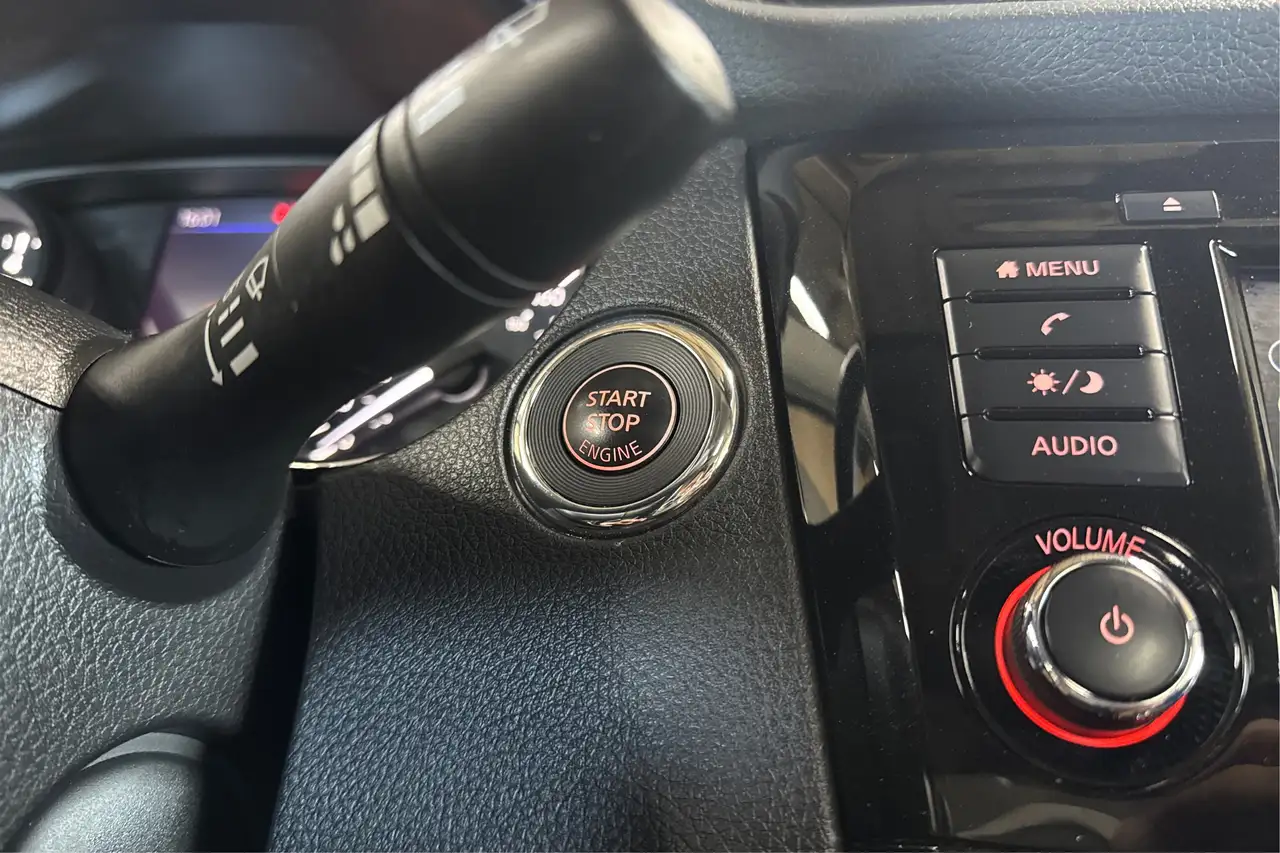 Nissan Qashqai снимка Nissan Qashqai