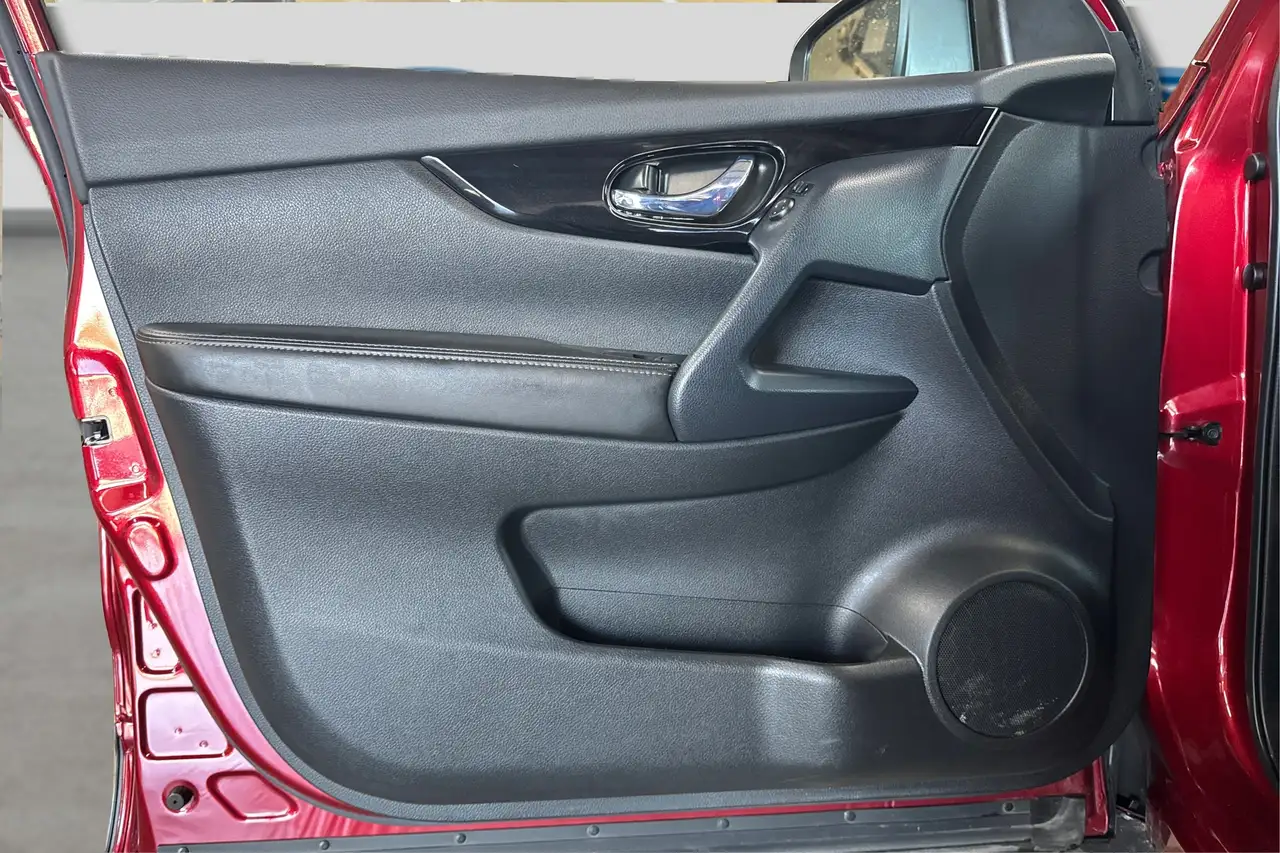 Nissan Qashqai снимка Nissan Qashqai