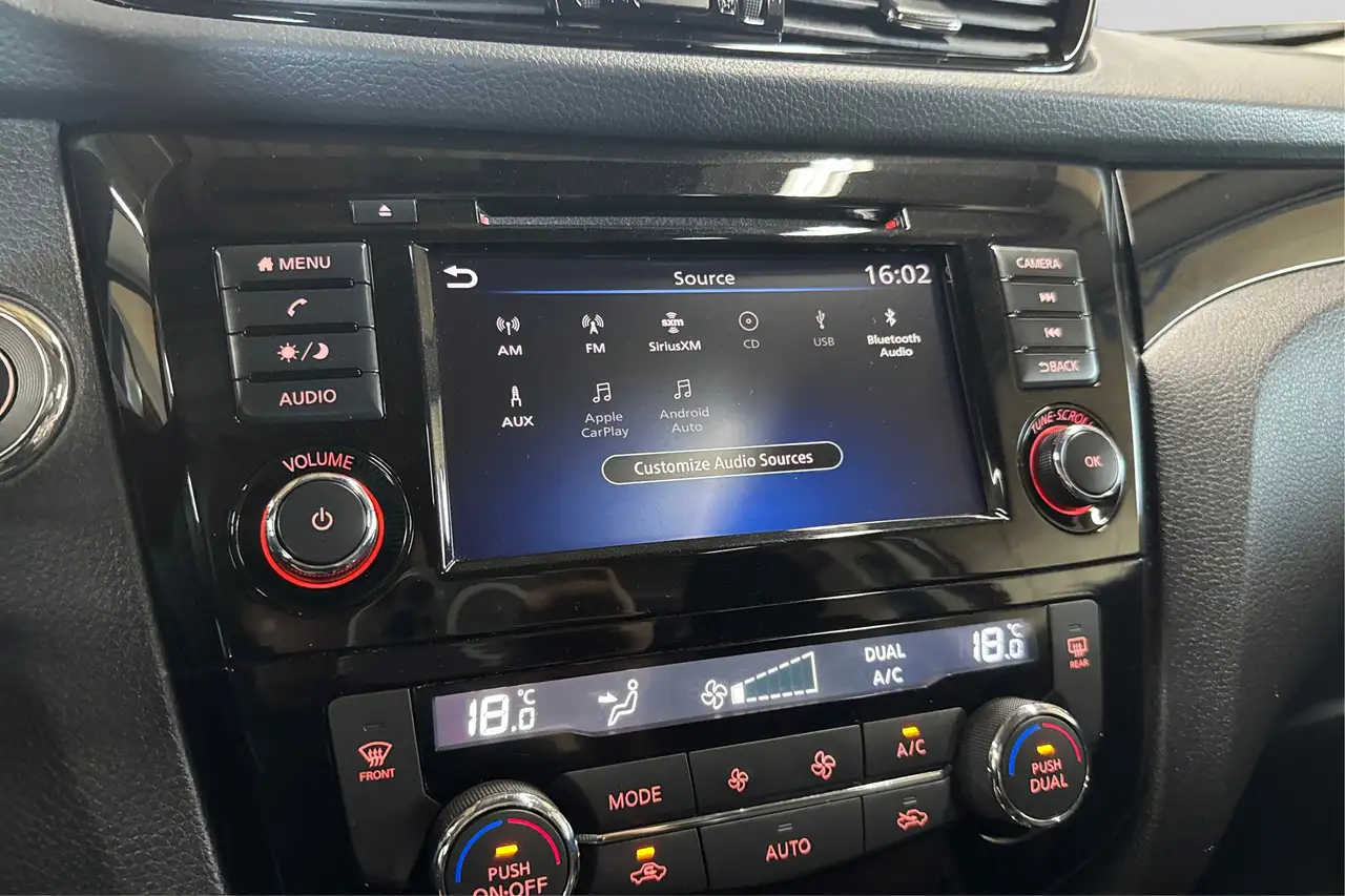 Nissan Qashqai снимка Nissan Qashqai