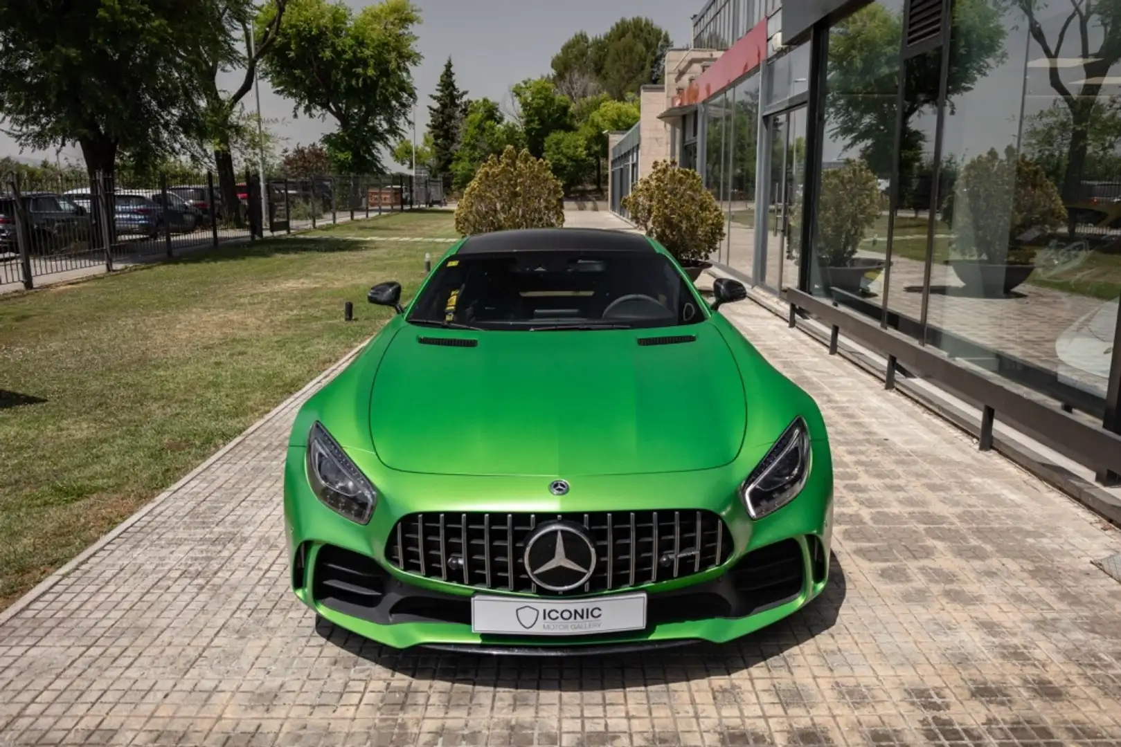 Mercedes-Benz AMG GT Coupé R Verde - 2