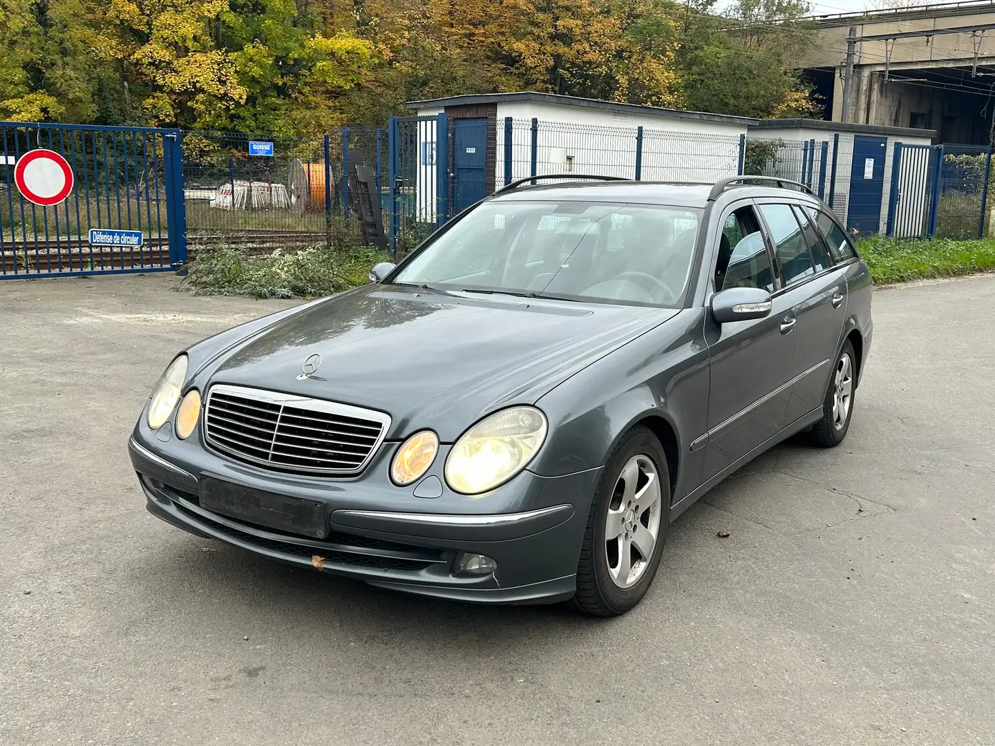 Mercedes-Benz E 220 EXPORT / MARCHAND  (EURO 4) CODE MOTEUR 646 961 * - 1