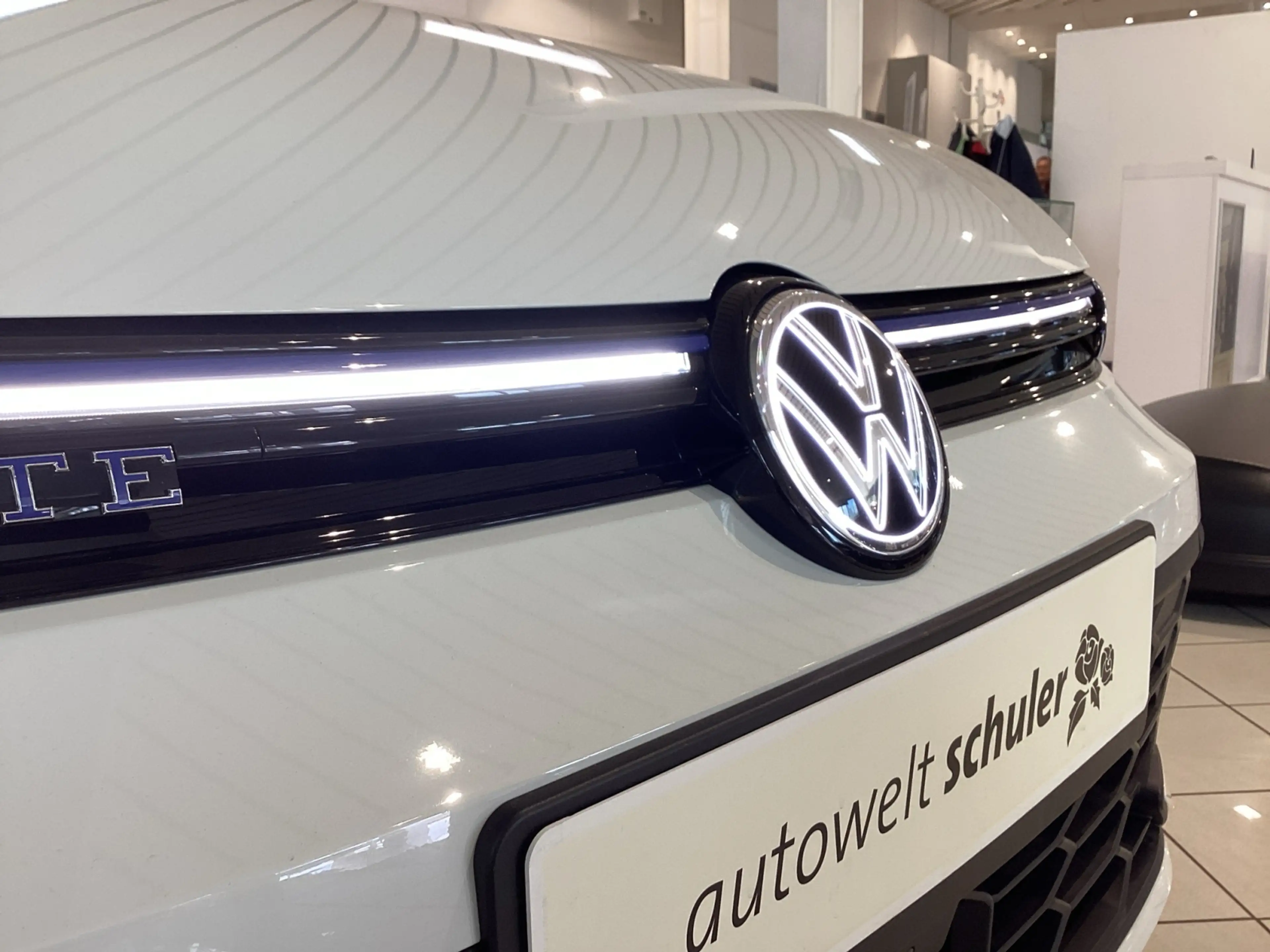 Volkswagen Golf GTE DSG AHK LED Navi Kamera ACC — photo 18