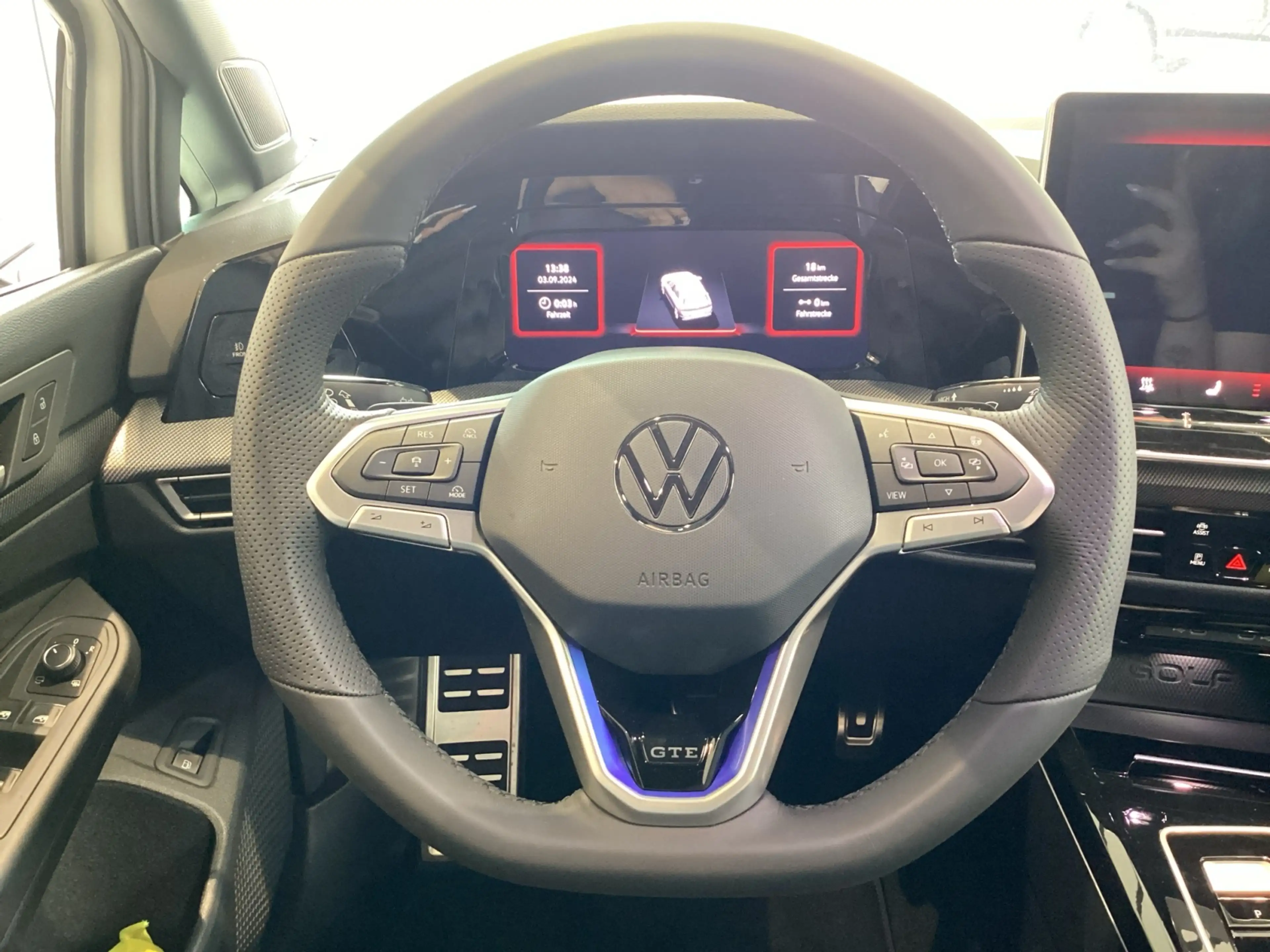 Volkswagen Golf GTE DSG AHK LED Navi Kamera ACC — photo 12