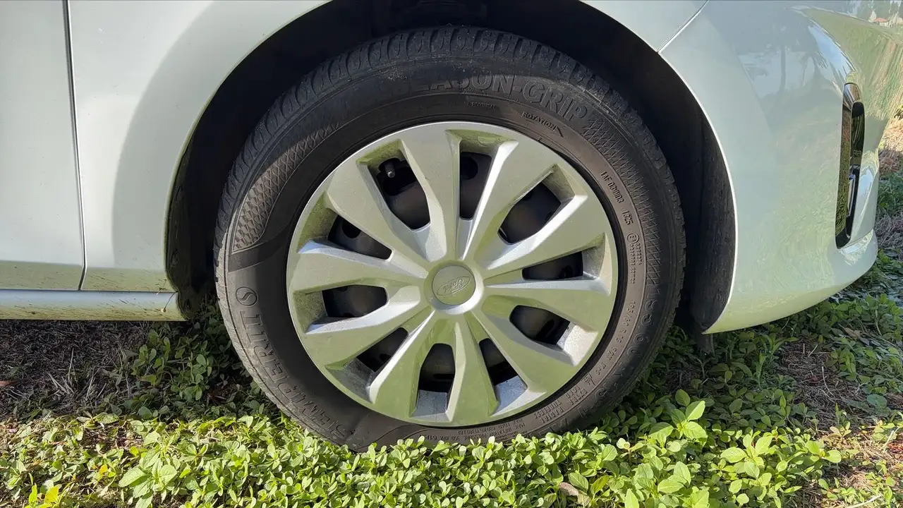 Ford Fiesta 3 portes — photo 17