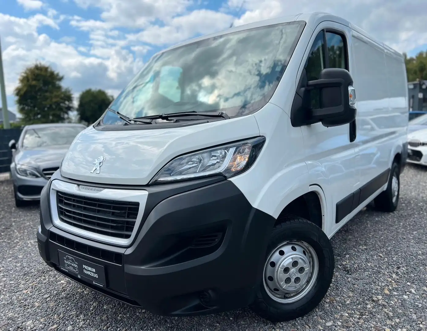 Peugeot Boxer BOXER 330 L1H1 PREMIUM-AHK-SHZ-PDC-TEMPO Weiß - 1