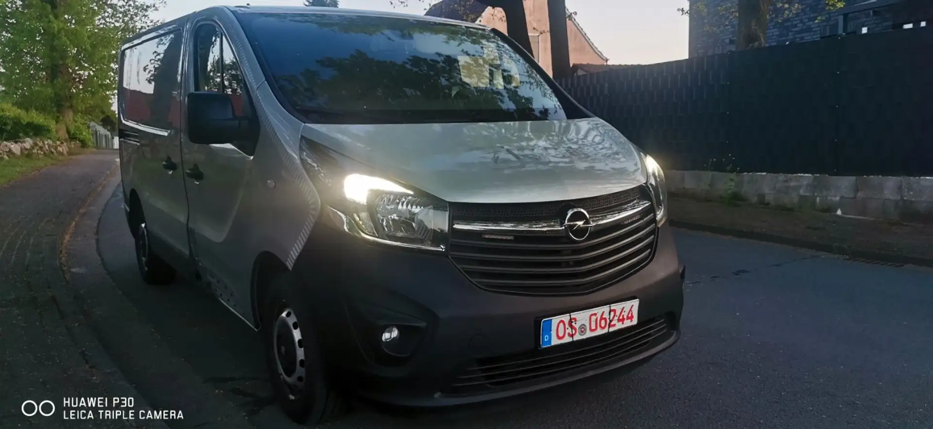 Opel Vivaro B Kasten/Kombi L1H1 2,9t, netto 6300€ Grau - 2