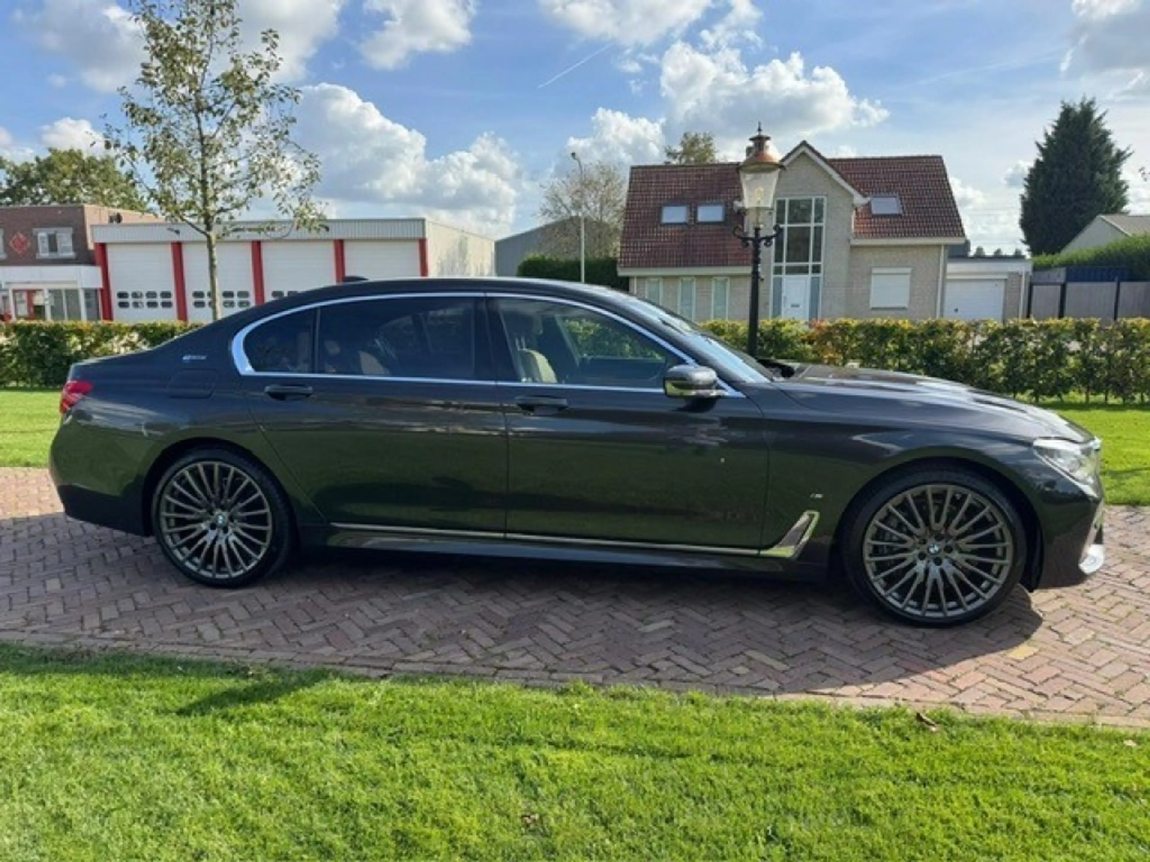 BMW 740 740LE IPERFORMANCE High Executive E-drive Full Opt — photo 2