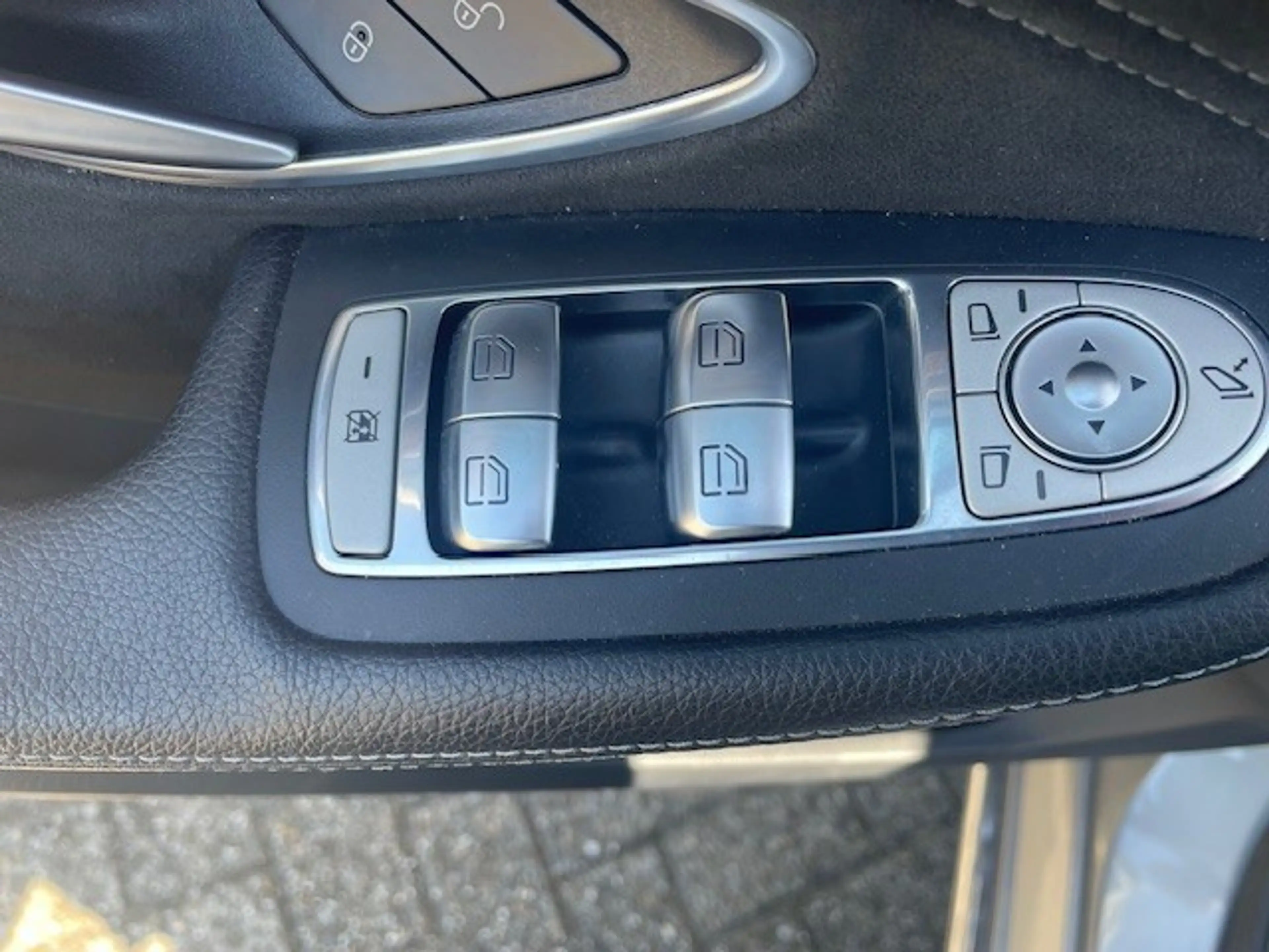 Mercedes-Benz C 200 Prestige — photo 15