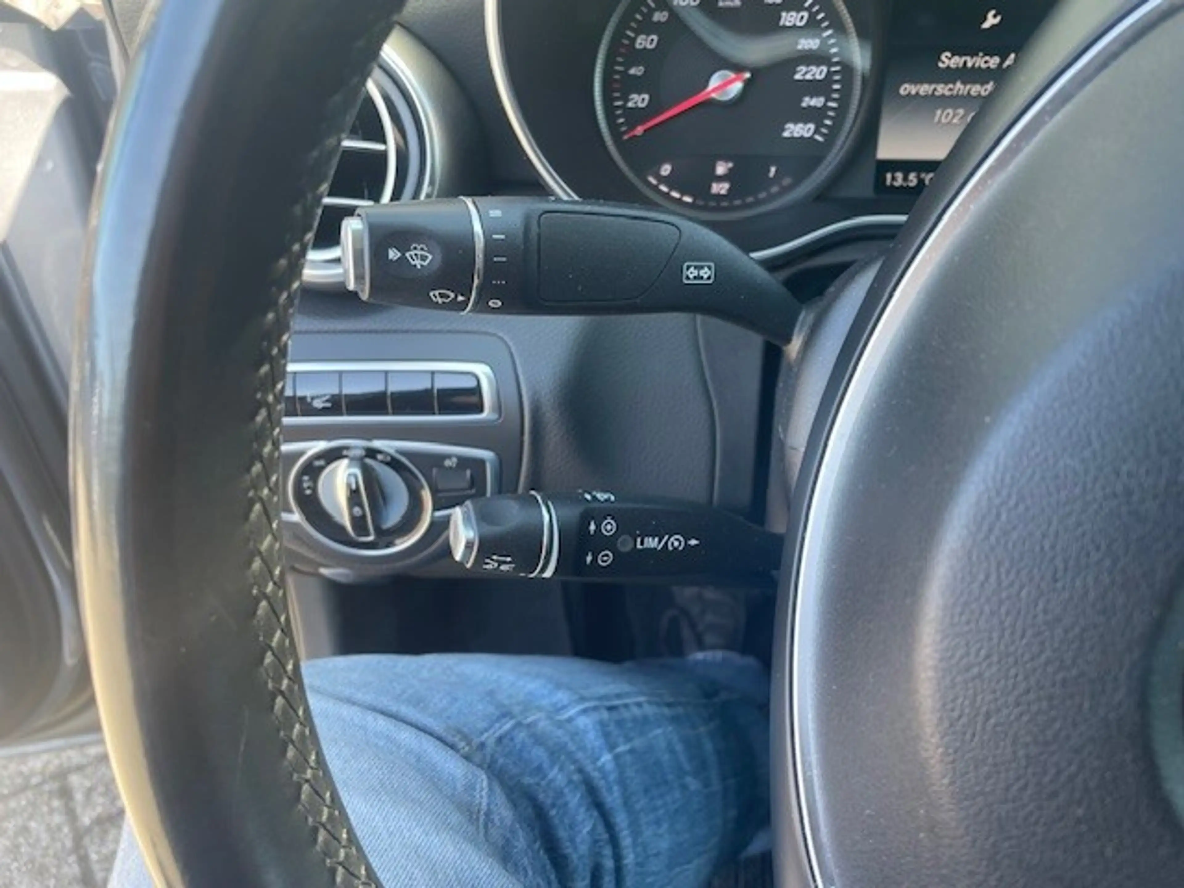 Mercedes-Benz C 200 Prestige — photo 20