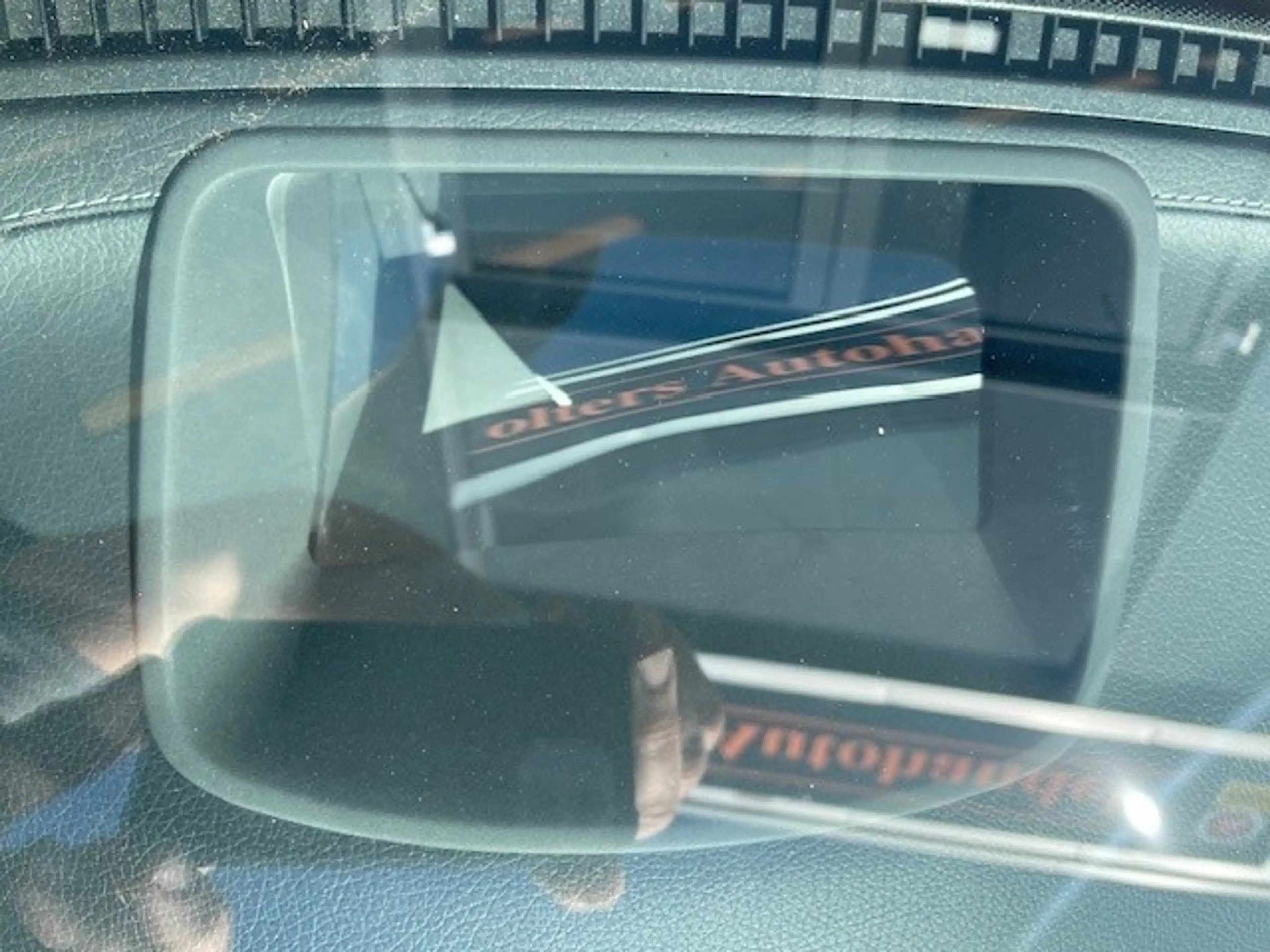 Mercedes-Benz C 200 Prestige — photo 26