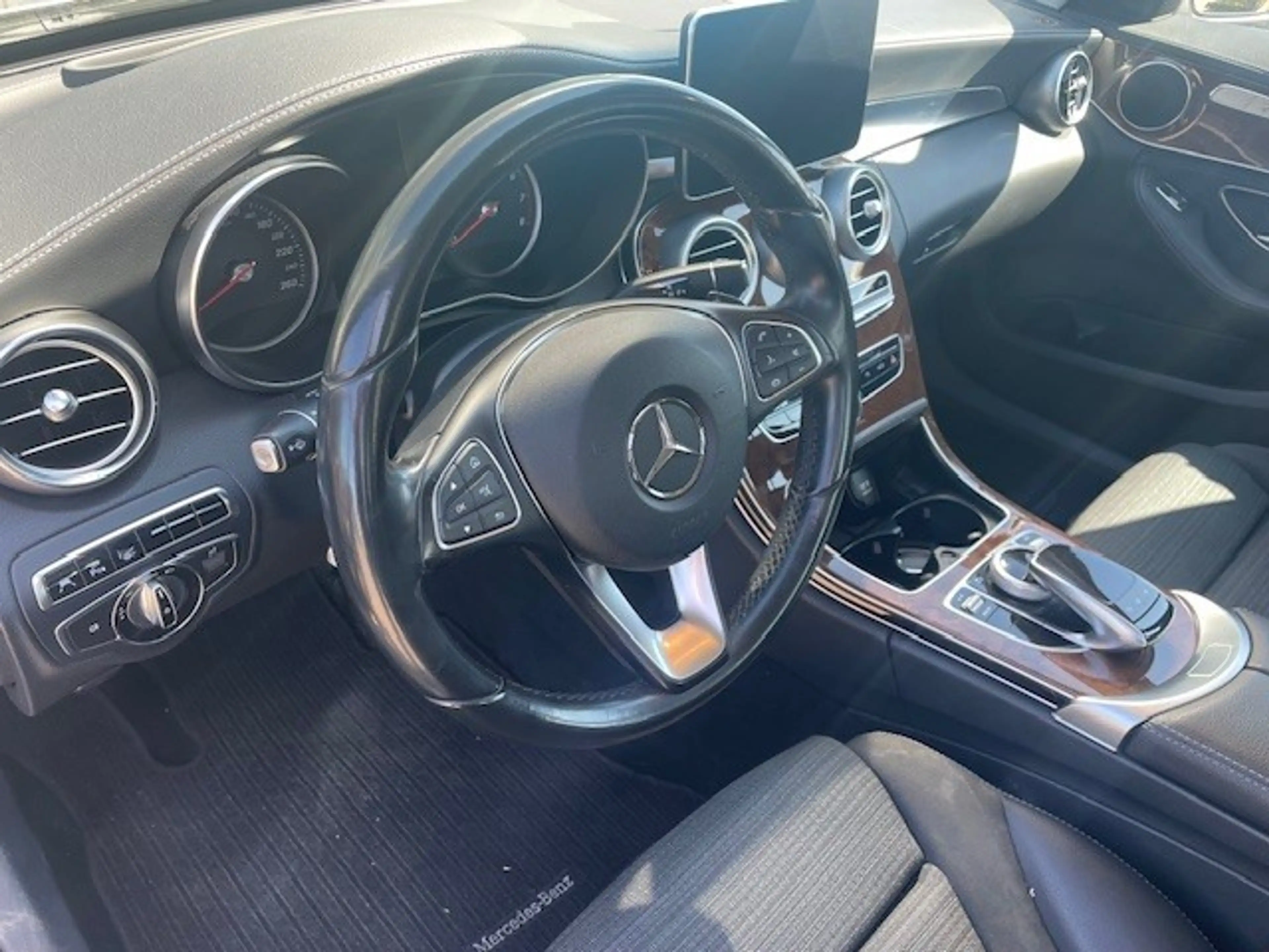 Mercedes-Benz C 200 Prestige — photo 12
