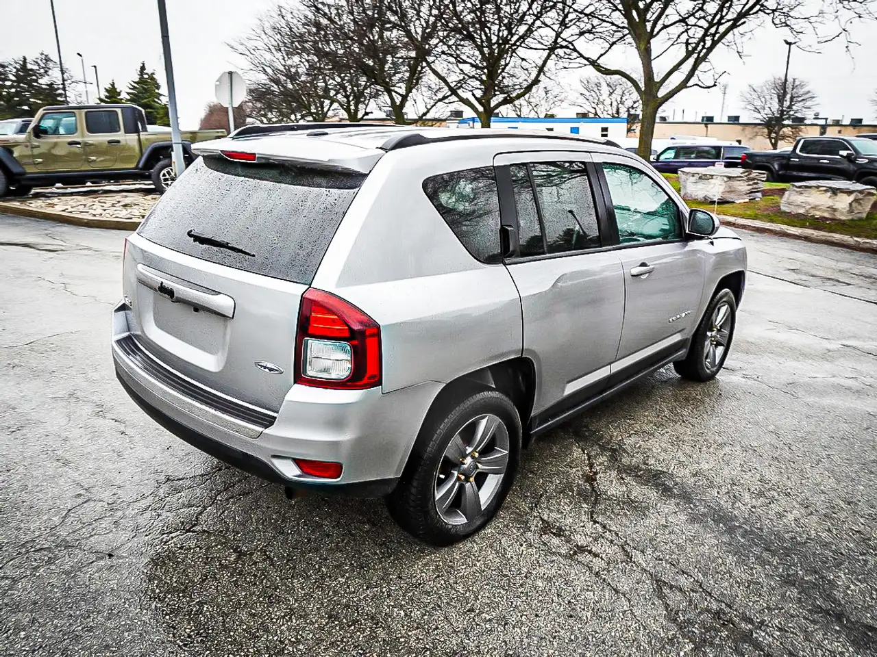 Jeep Compass photo Jeep Compass