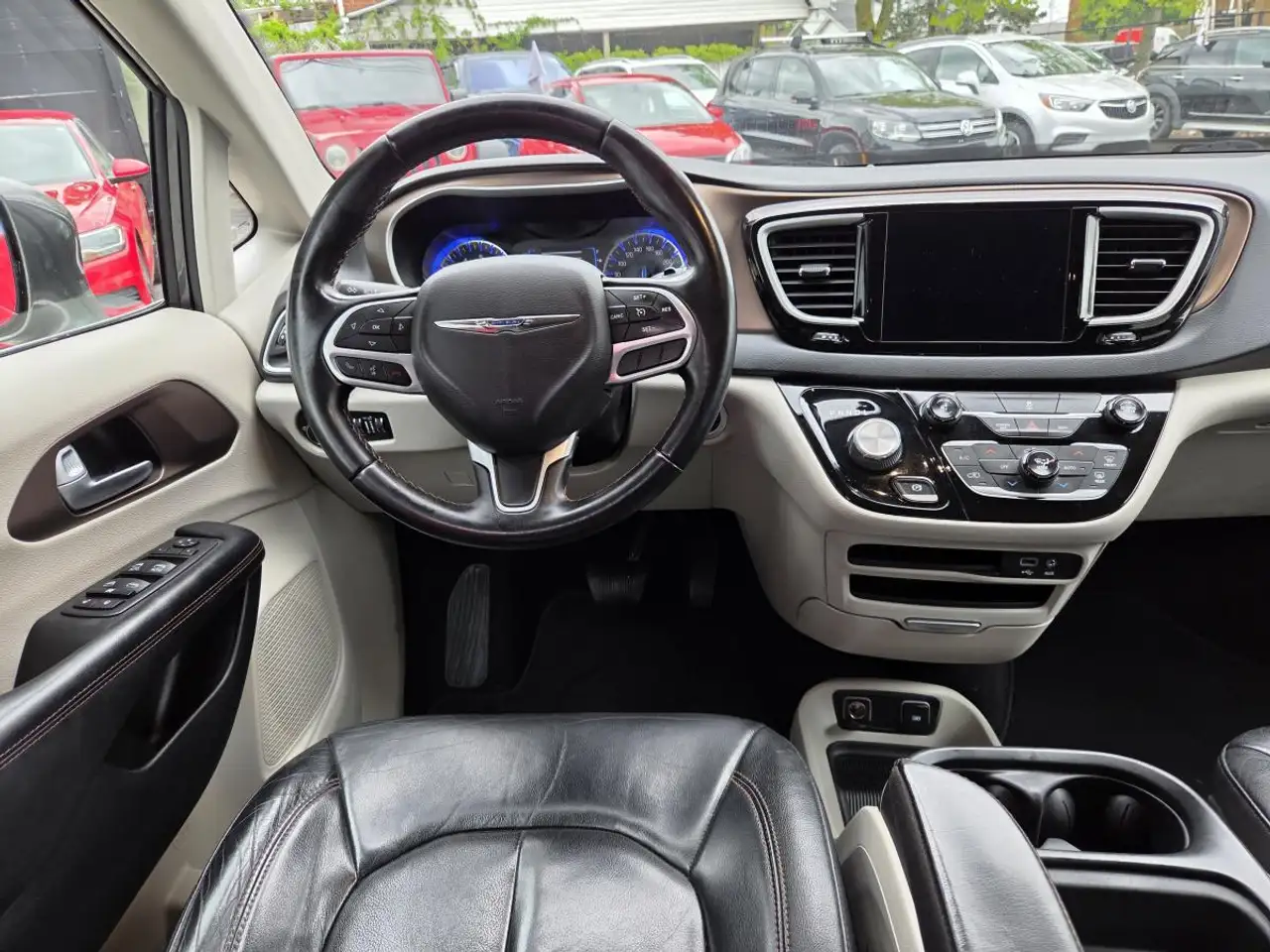 Chrysler Pacifica fotografie Chrysler Pacifica