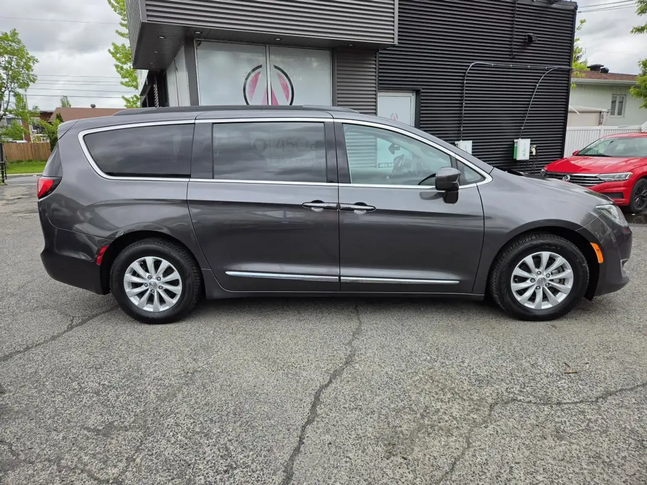 Chrysler Pacifica fotografie Chrysler Pacifica