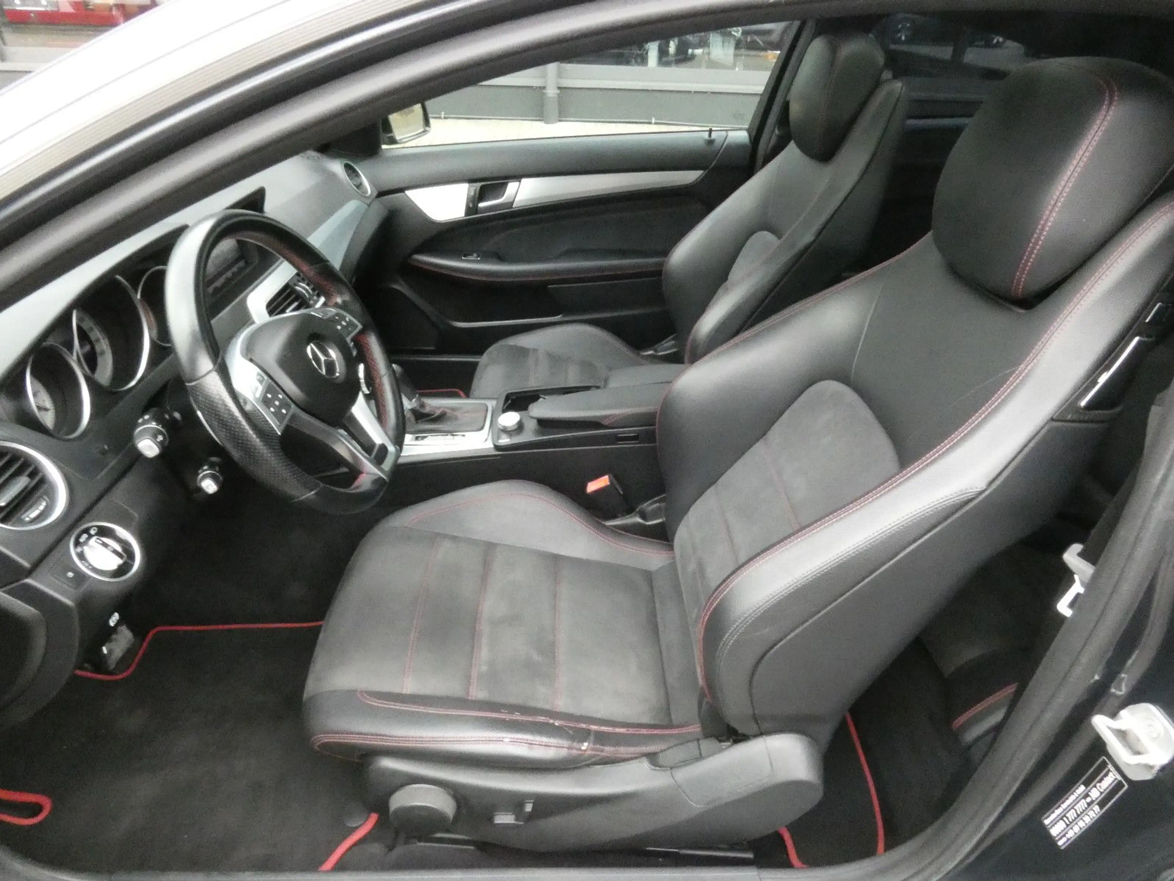 Mercedes-Benz C 250 CDI Coupe AMG Sport Edition Plus*Pano* — photo 8