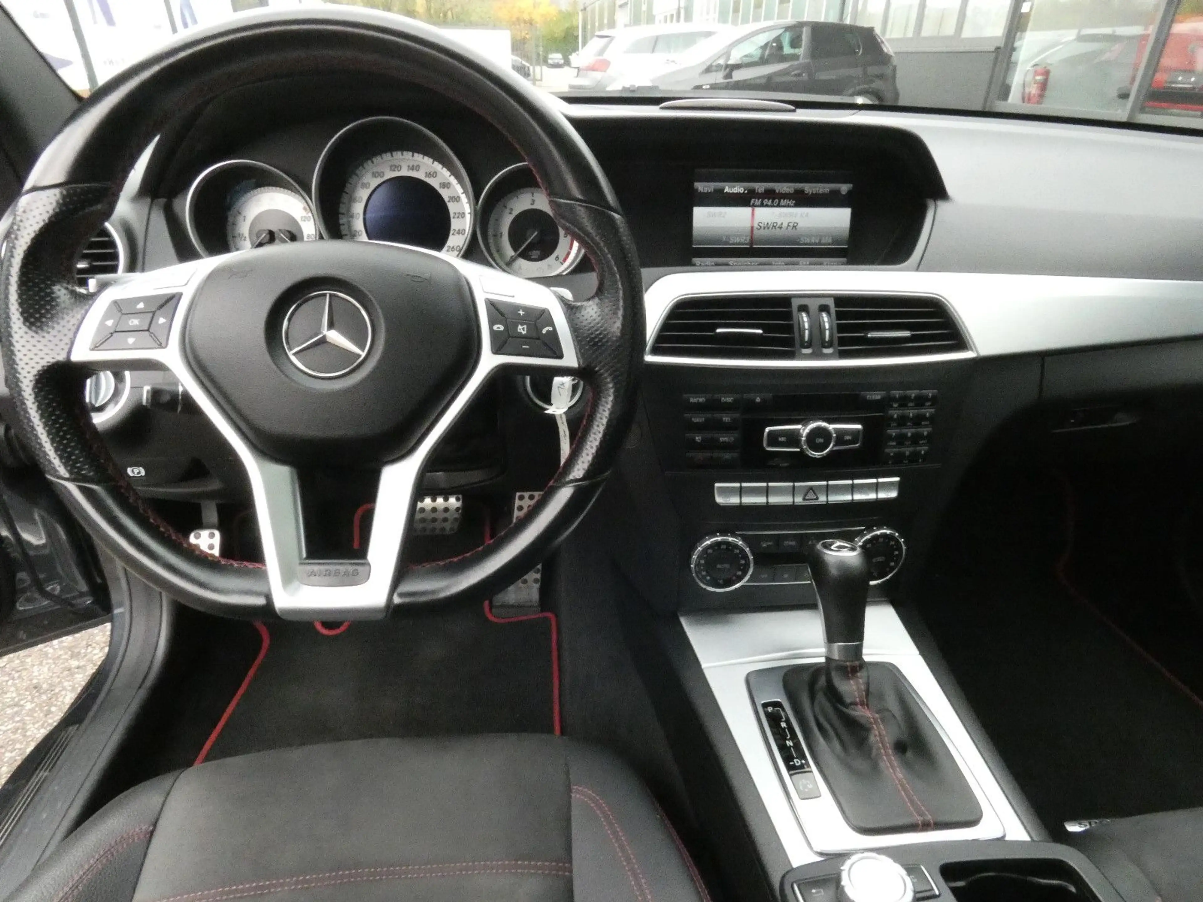 Mercedes-Benz C 250 CDI Coupe AMG Sport Edition Plus*Pano* — photo 10