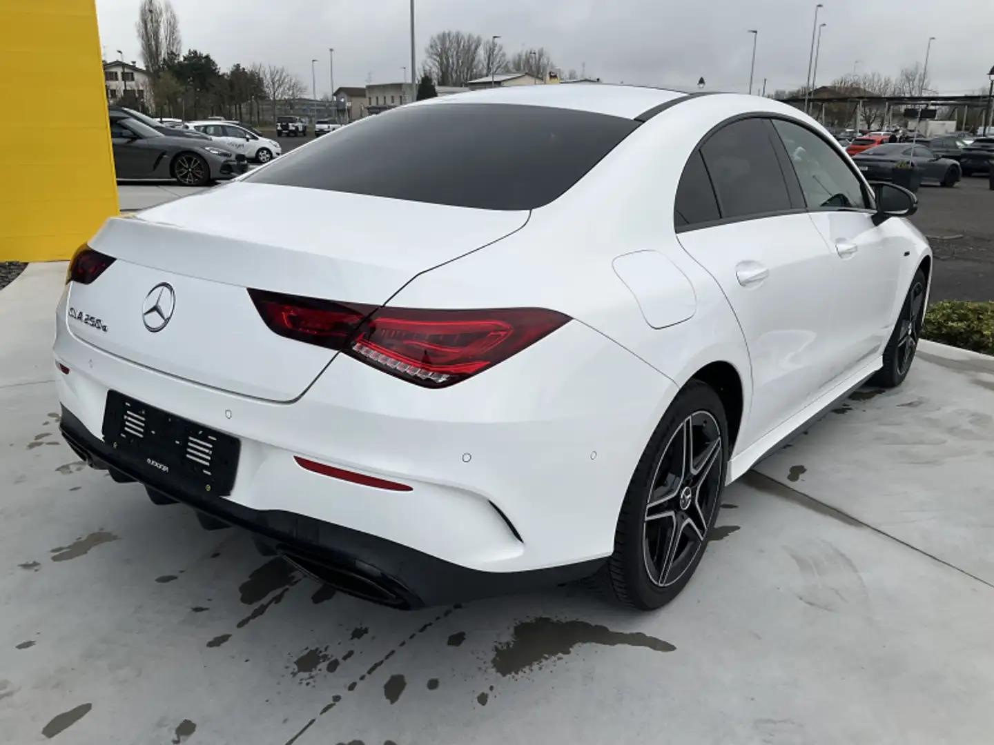 Mercedes-Benz CLA 250 e Automatic Plug-in hybrid Premium Bianco - 2