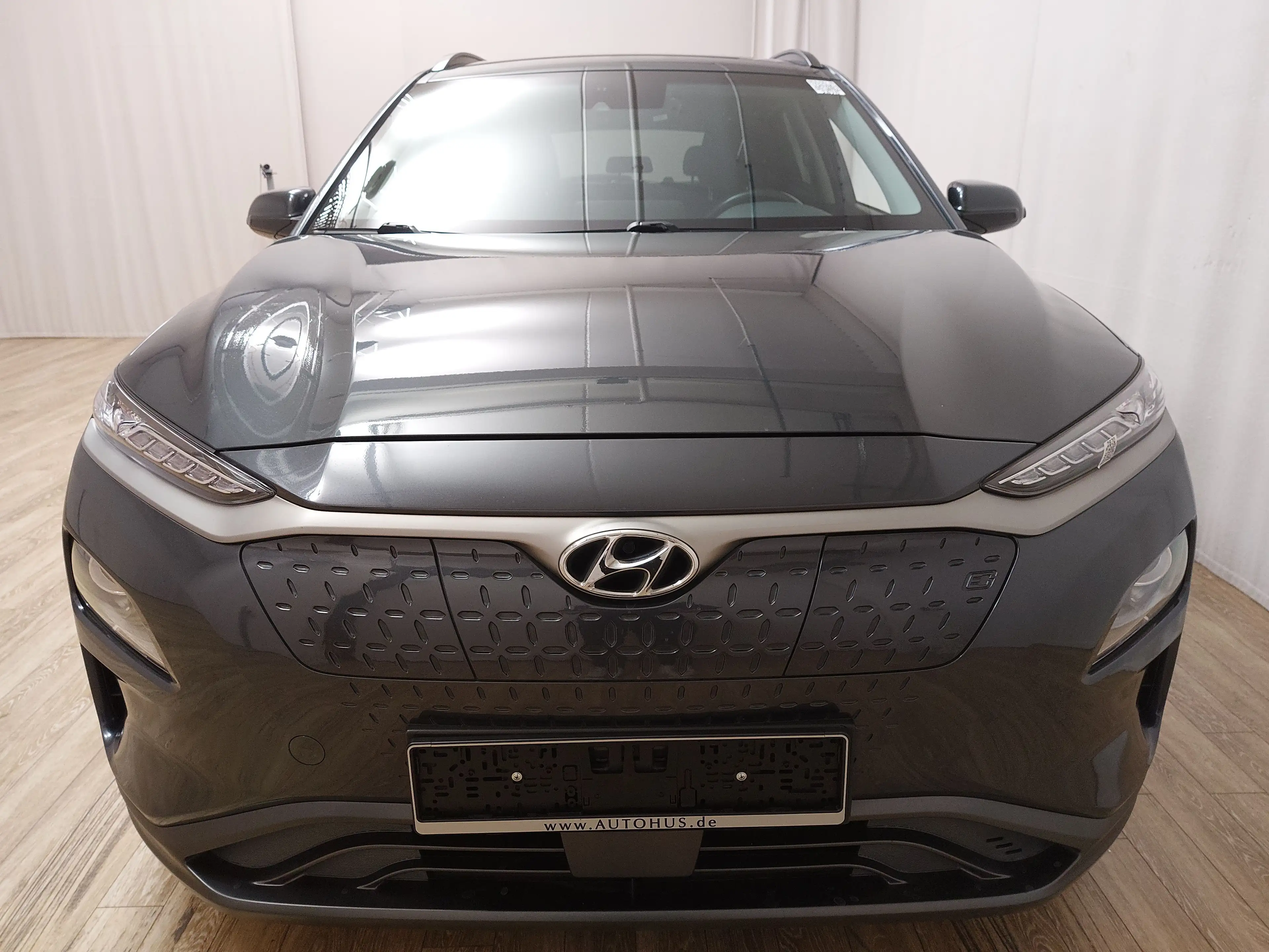 Hyundai KONA Elektro Style NAVI LED SHZ RFK — photo 9