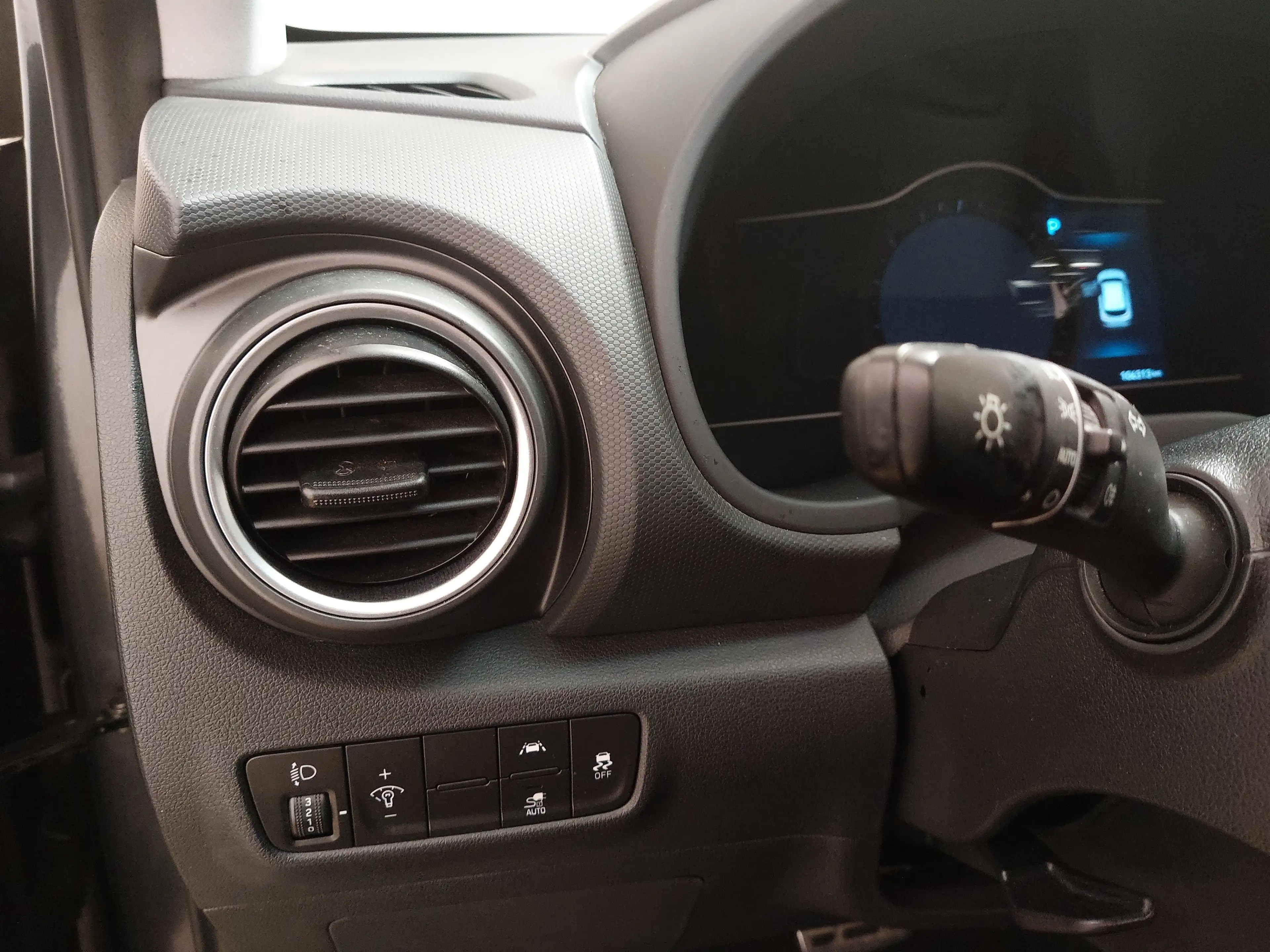 Hyundai KONA Elektro Style NAVI LED SHZ RFK — photo 7