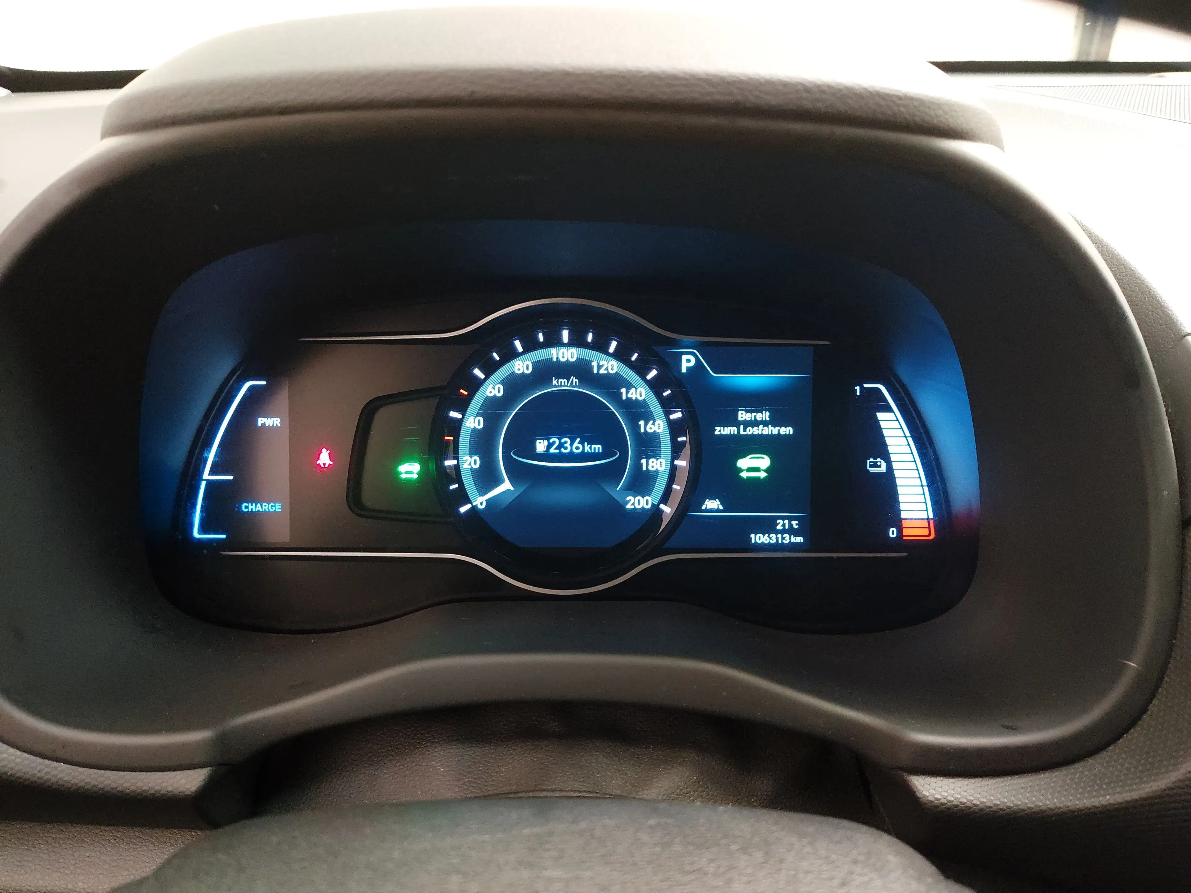 Hyundai KONA Elektro Style NAVI LED SHZ RFK — photo 22