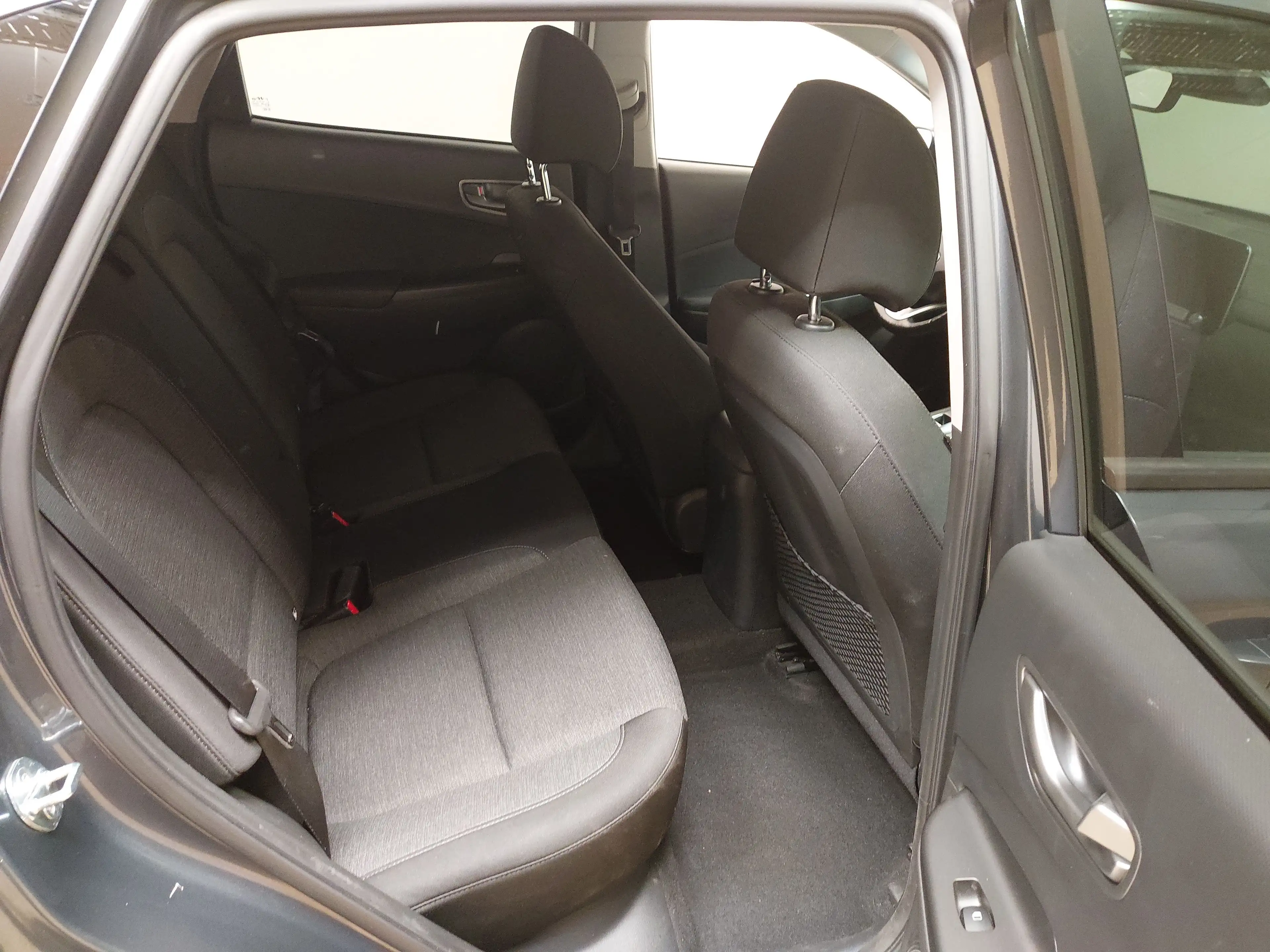 Hyundai KONA Elektro Style NAVI LED SHZ RFK — photo 12