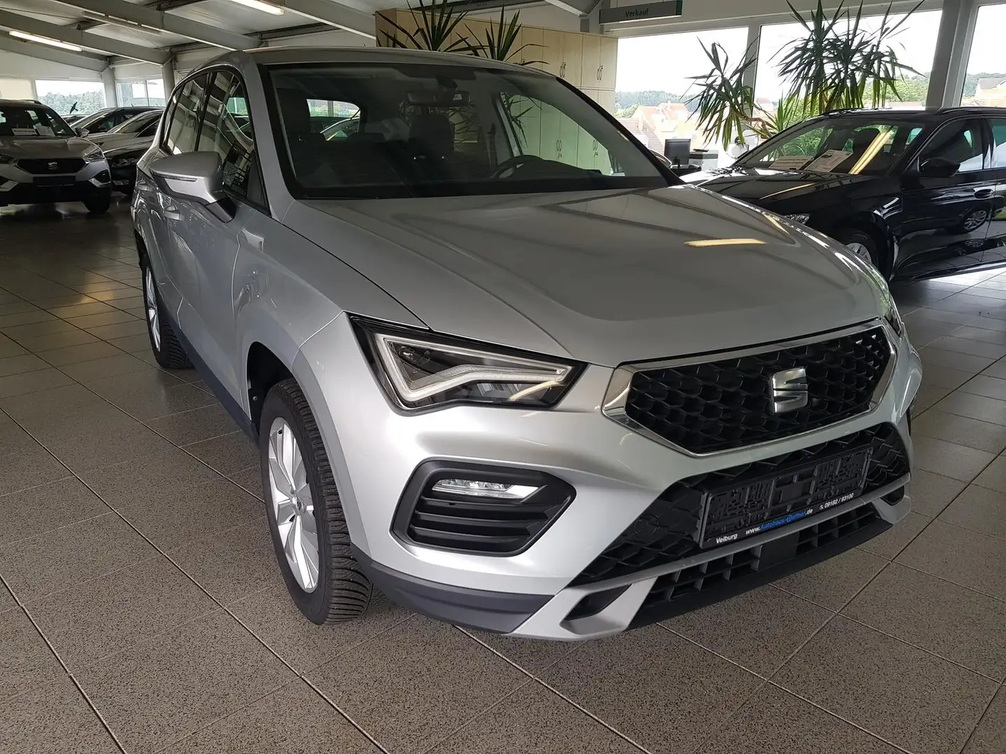 SEAT Ateca TSI STYLE Navi AHK Sitzheiz. LED PDC Silber - 1