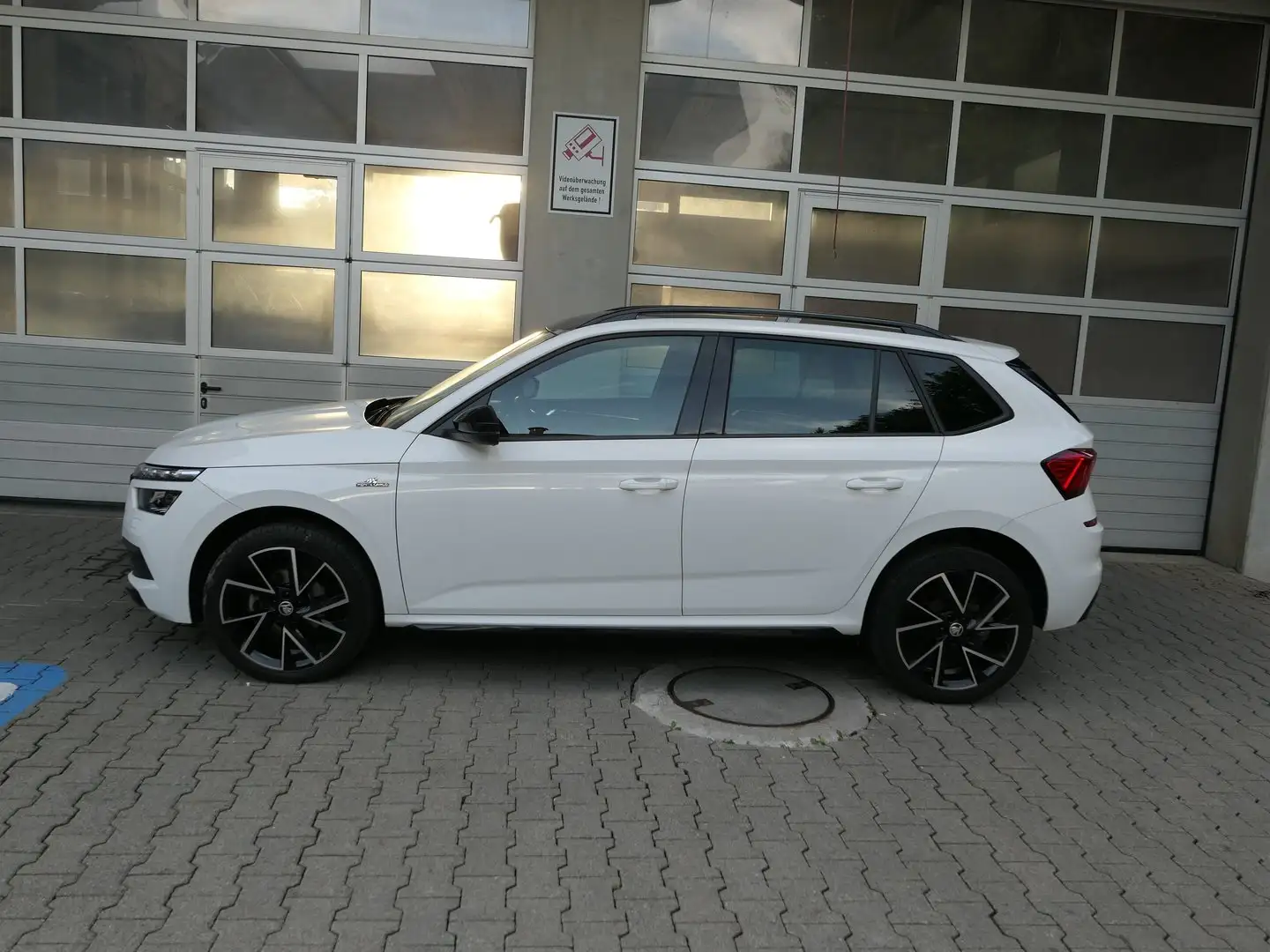 Skoda Kamiq MONTE CARLO TSI ACT DSG Weiß - 2