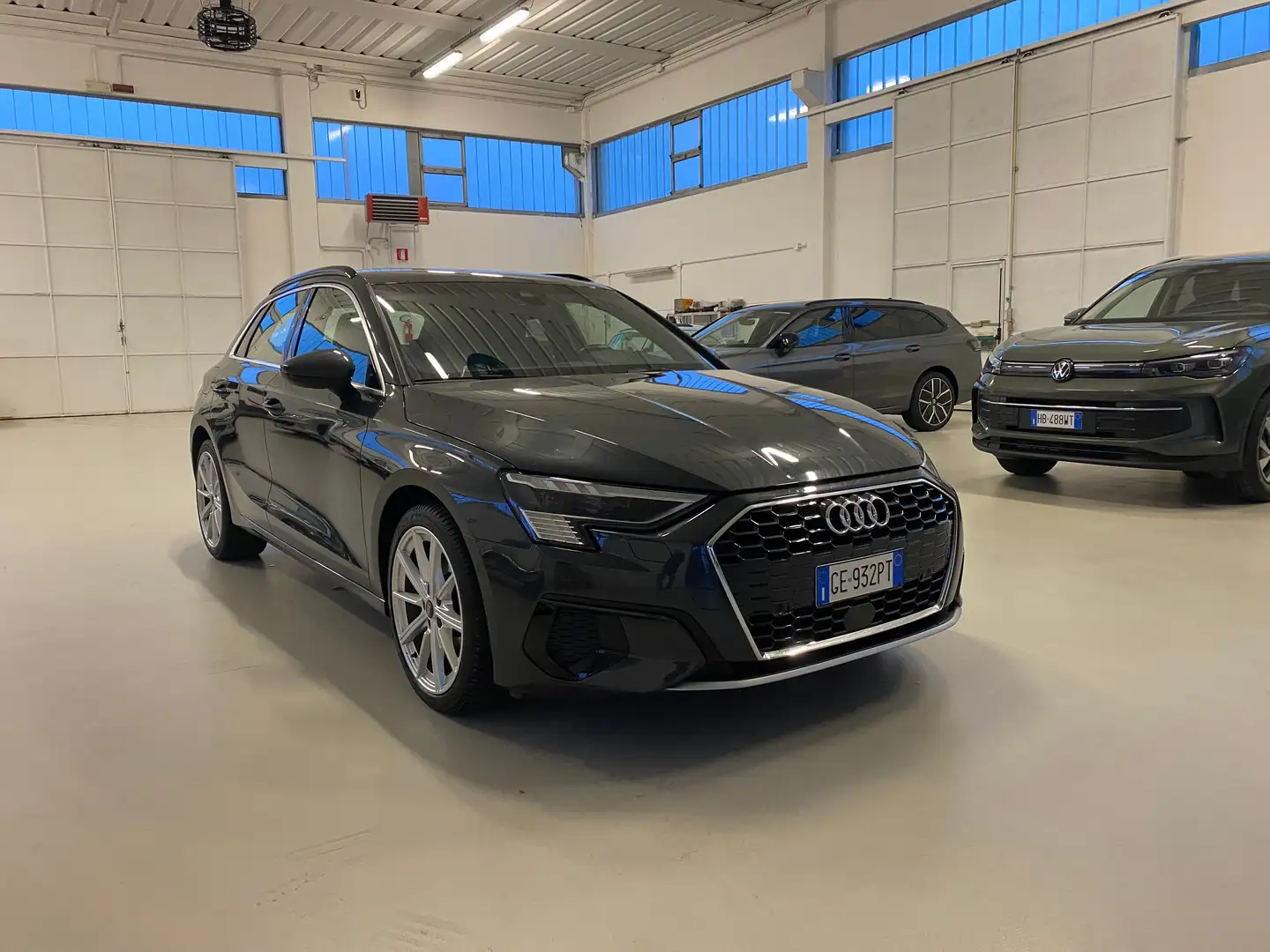 Audi A3 A3  Sportback  30 1.5 g-tron Advanced Plus S troni Gris - 1