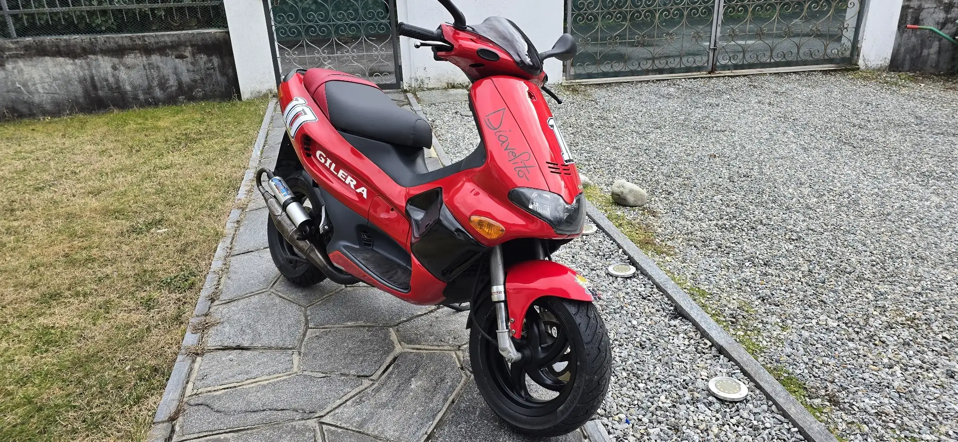 Gilera Runner 50 manuel poggiali Rood - 2