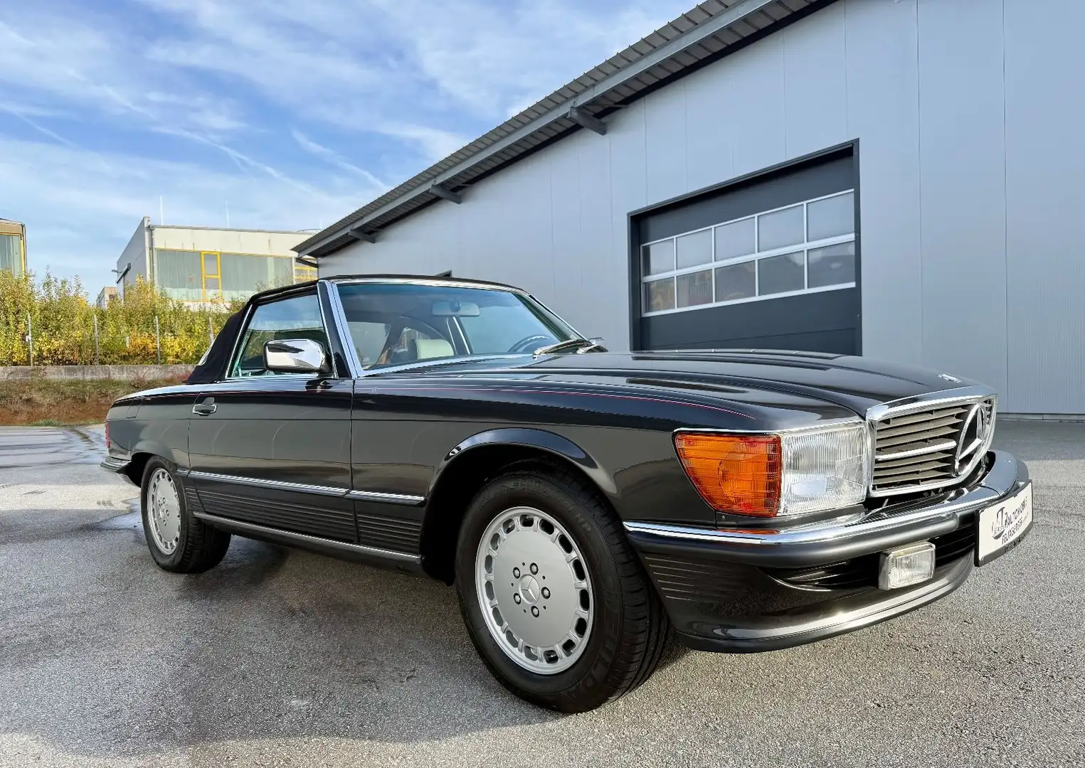 Mercedes-Benz SL 560 blauschwarz/Leder grau nur 49.000km Noir - 2