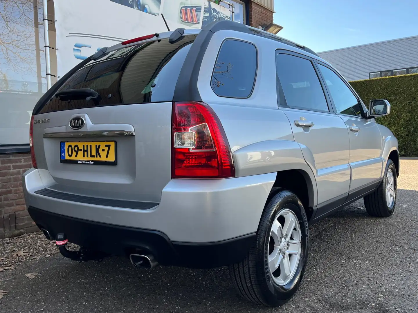 Kia Sportage 2.0 CVVT X-ecutive|Airco|Trekhaak|Cruise| Grey - 2