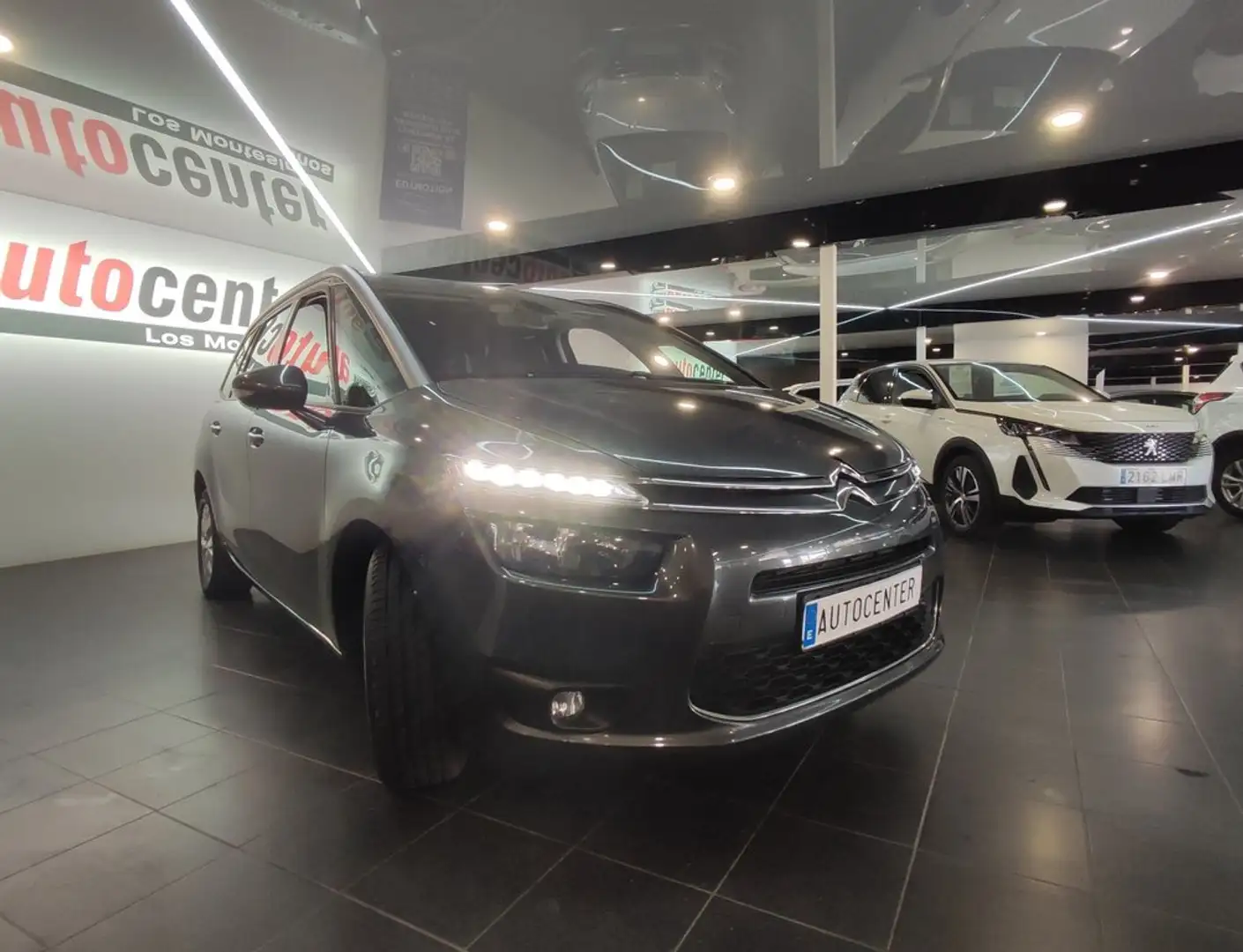 Citroen C4 Cactus BlueHDi 88KW (120CV) EAT6 Feel Grau - 2