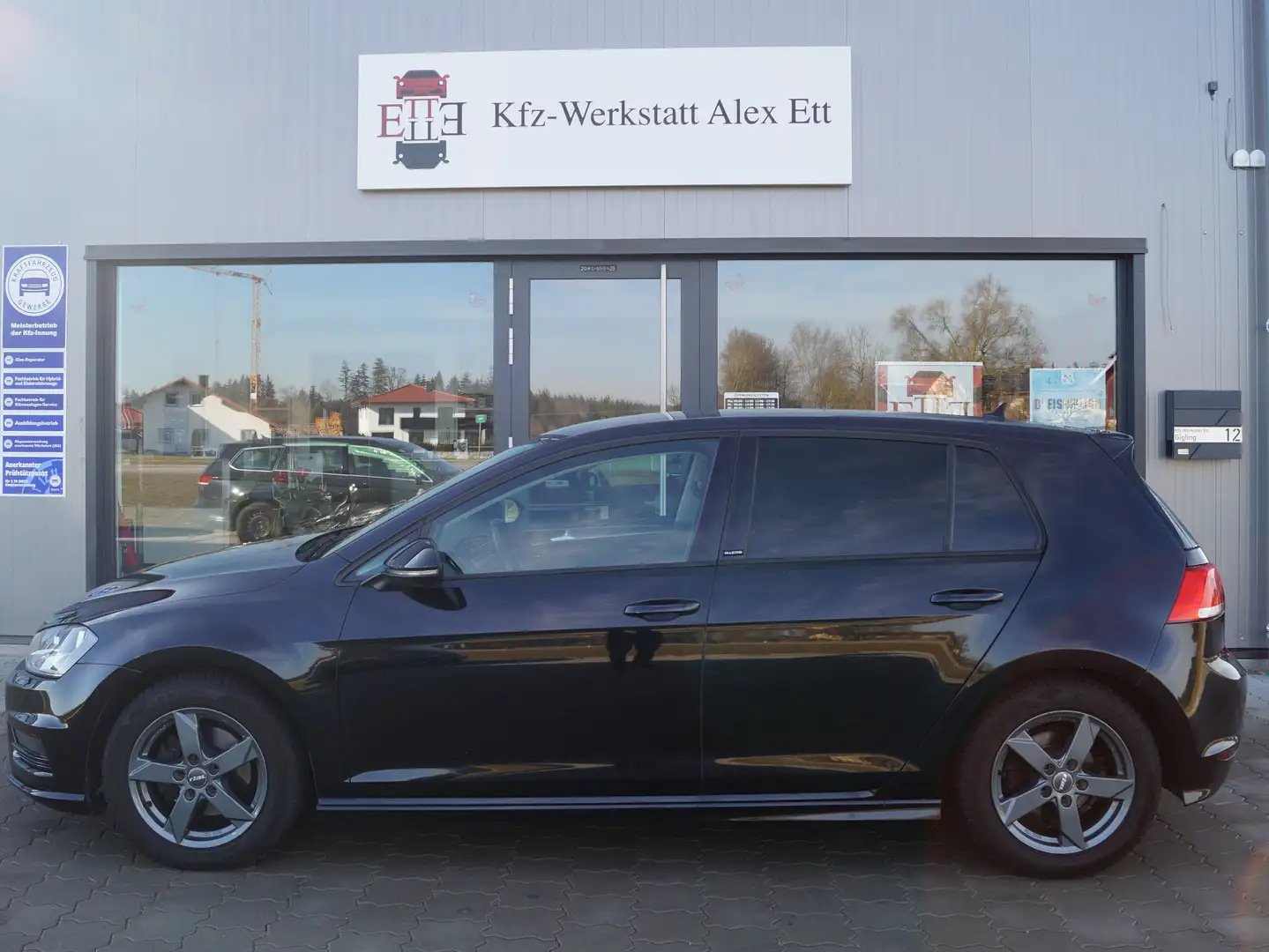 Volkswagen Golf Diesel Schalter R-Line Noir - 2