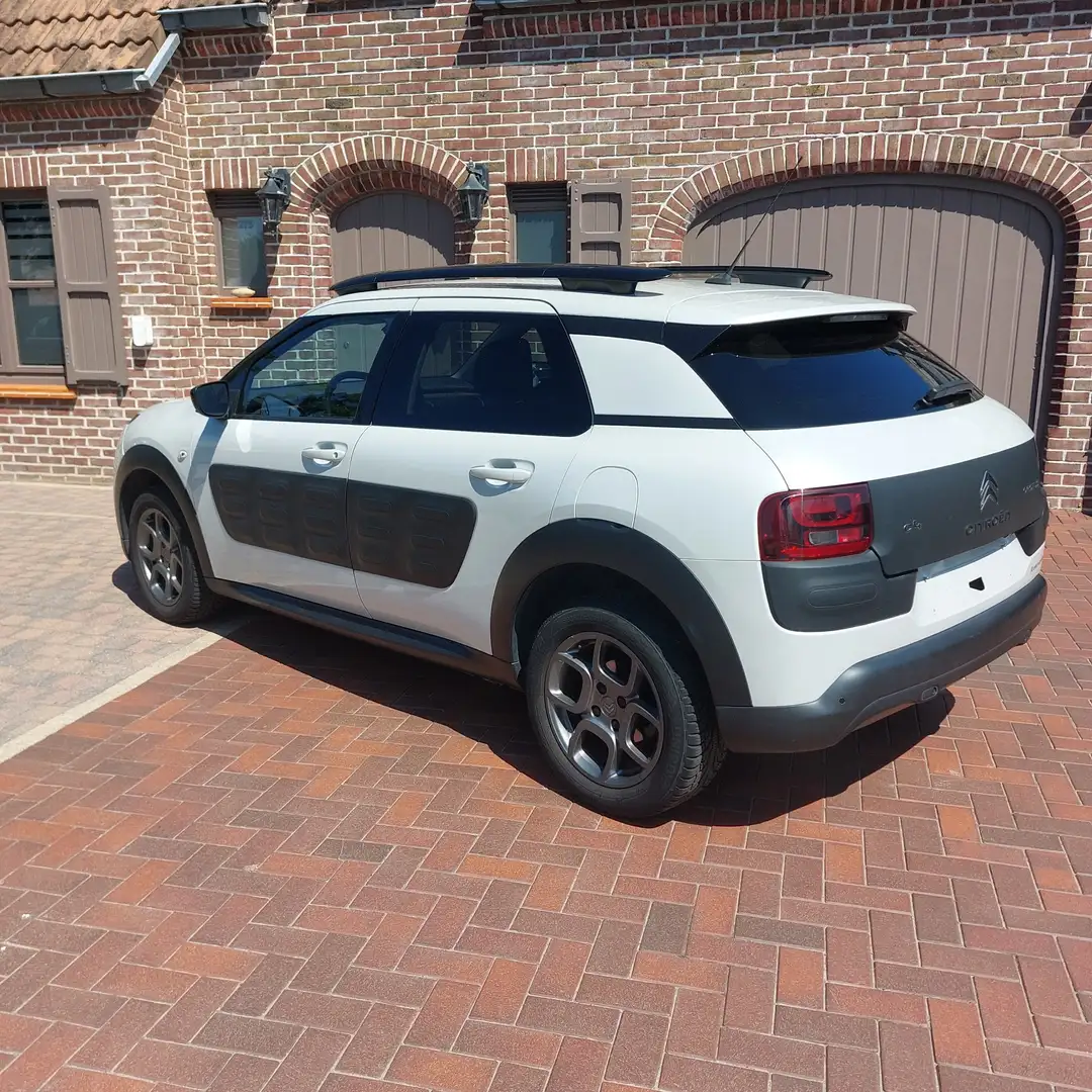 Citroen C4 Cactus Pure Tech 110 Stop&Start Feel Blanc - 2