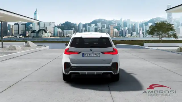 BMW X1 view 5
