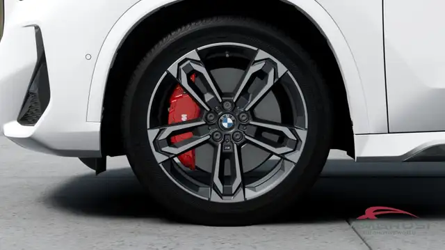 BMW X1 view 8